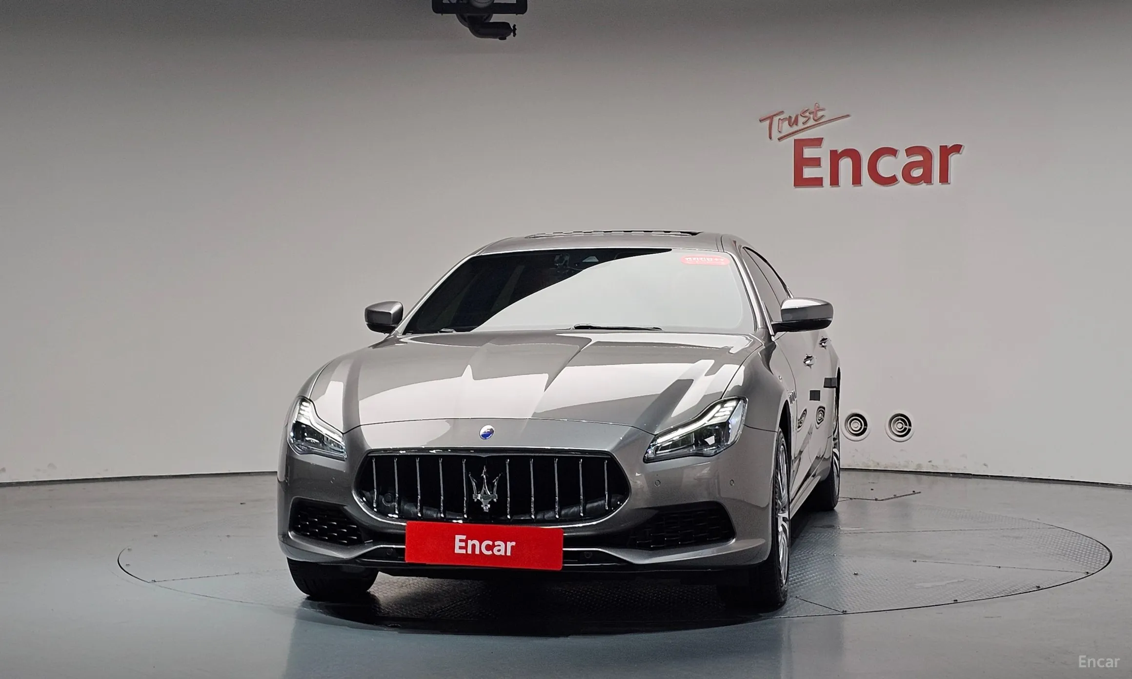 Maserati Quattroporte превью 3