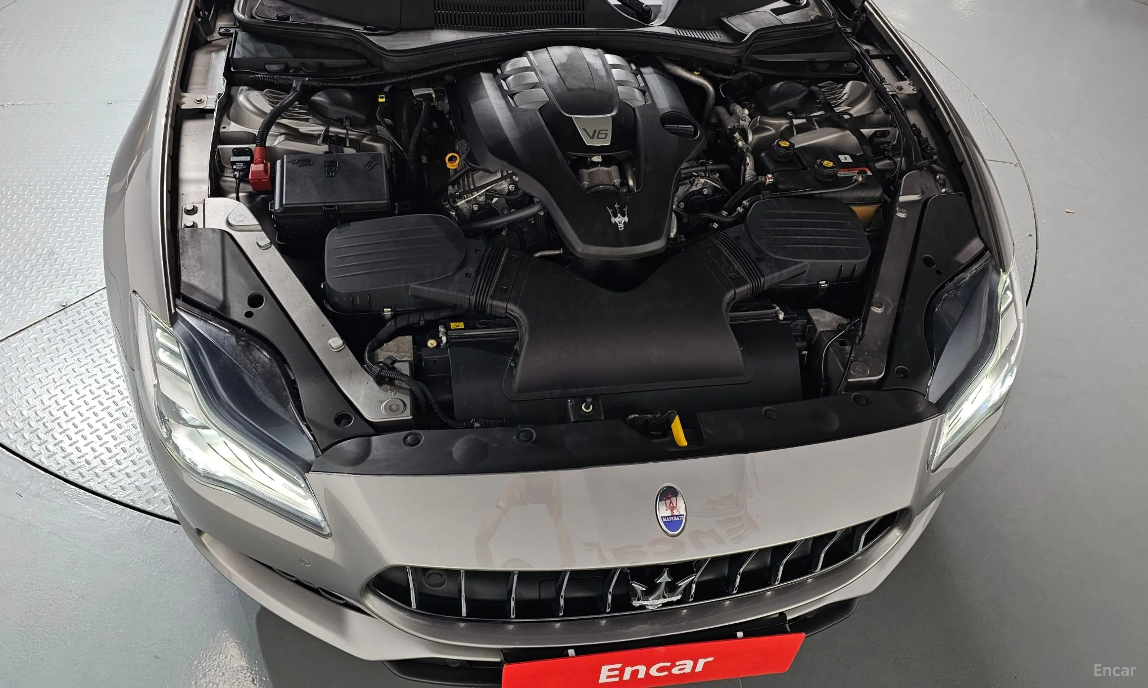 Maserati Quattroporte превью 6