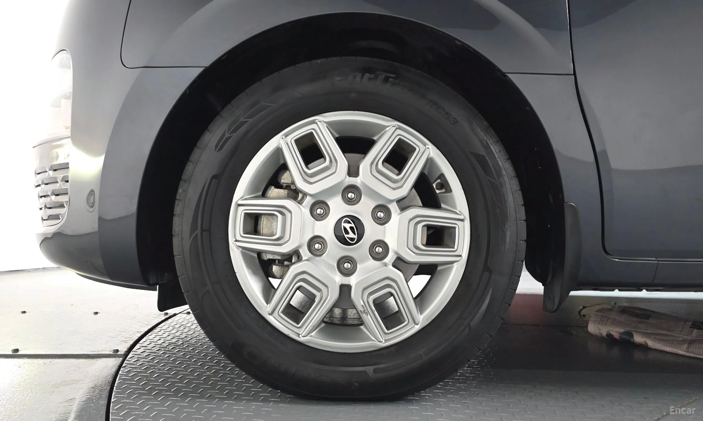 Hyundai Staria превью 5