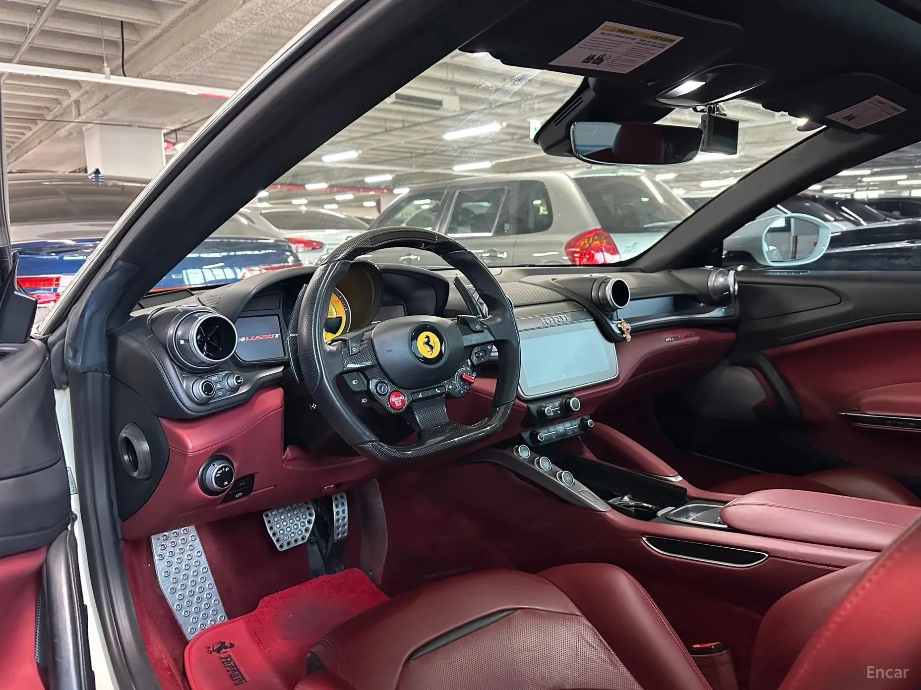 Ferrari GTC4 Rousseau превью 11