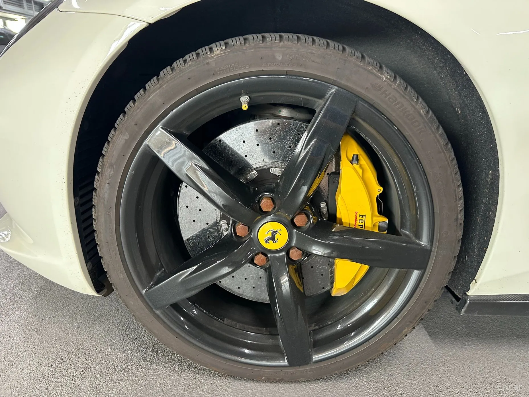 Ferrari GTC4 Rousseau превью 18