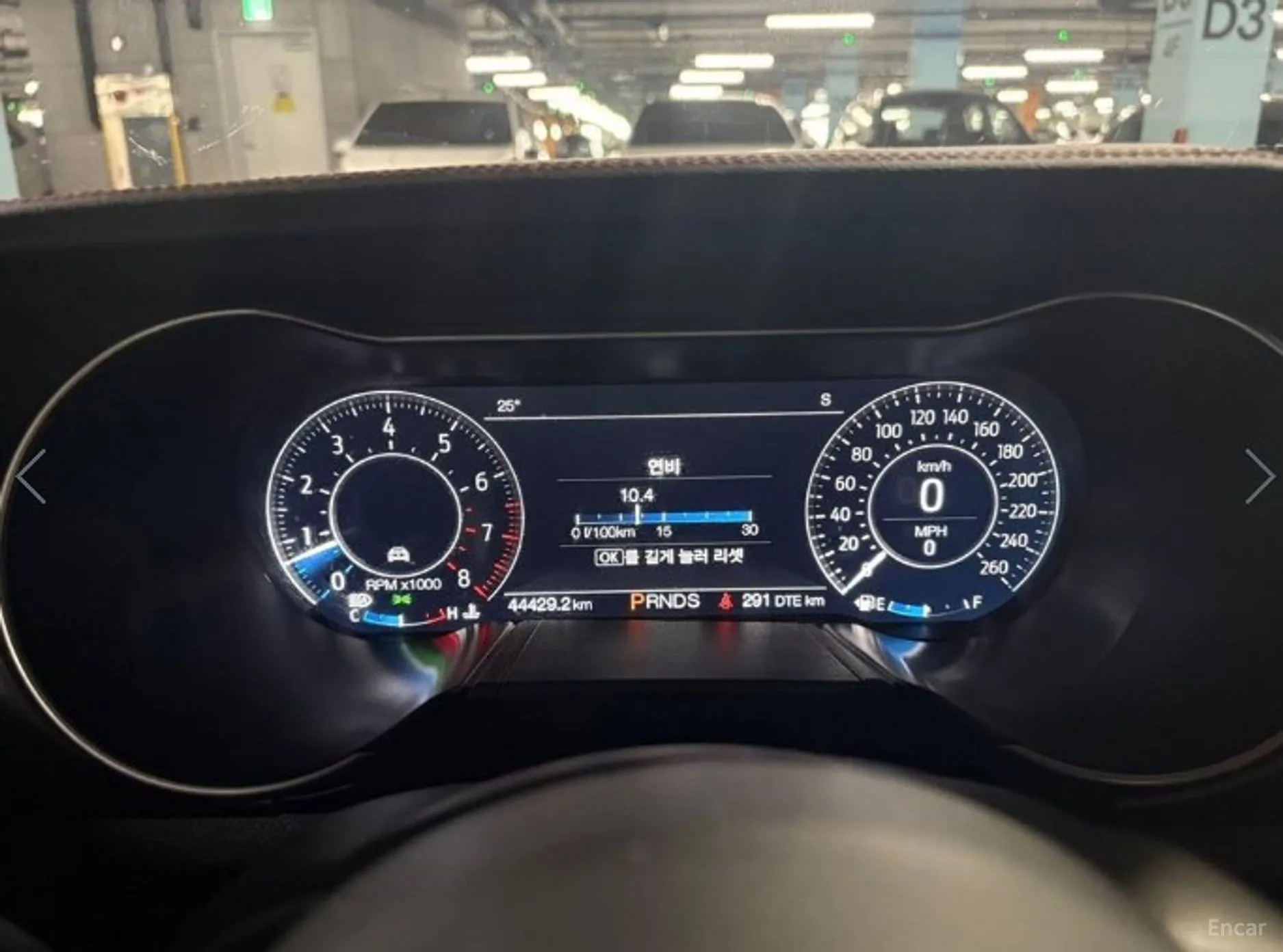 Ford Mustang превью 10