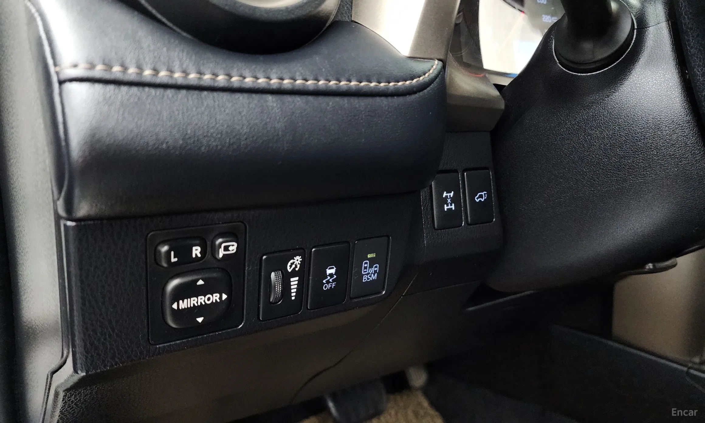 Toyota RAV4 превью 16