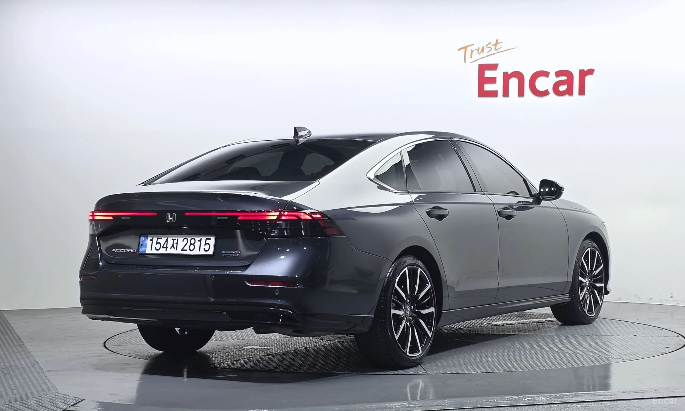 Honda Accord 11th Generation превью 2