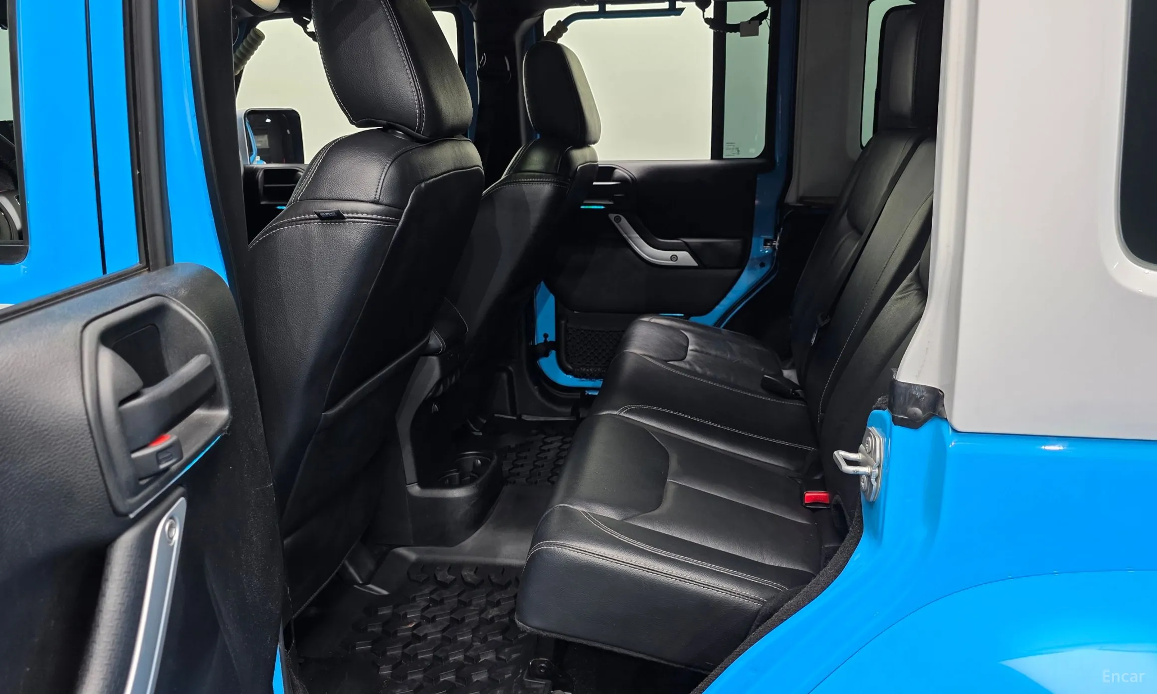 Jeep Wrangler (JK) превью 12