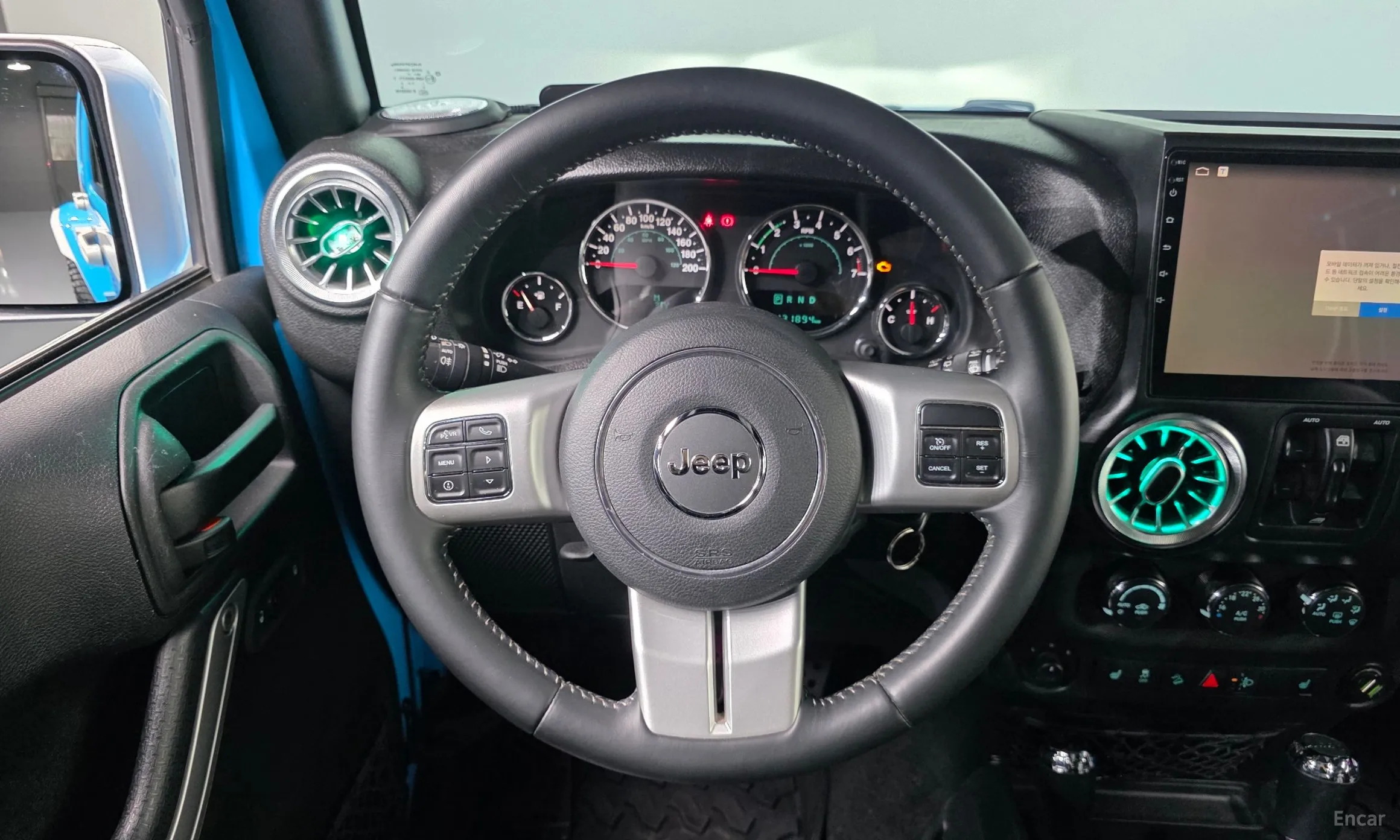 Jeep Wrangler (JK) превью 13