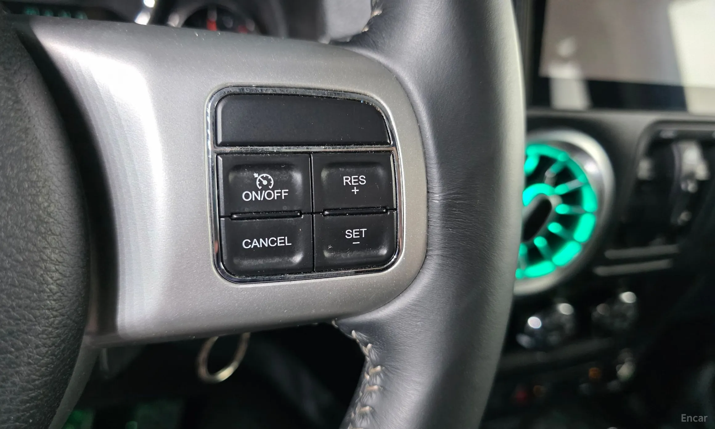 Jeep Wrangler (JK) превью 19