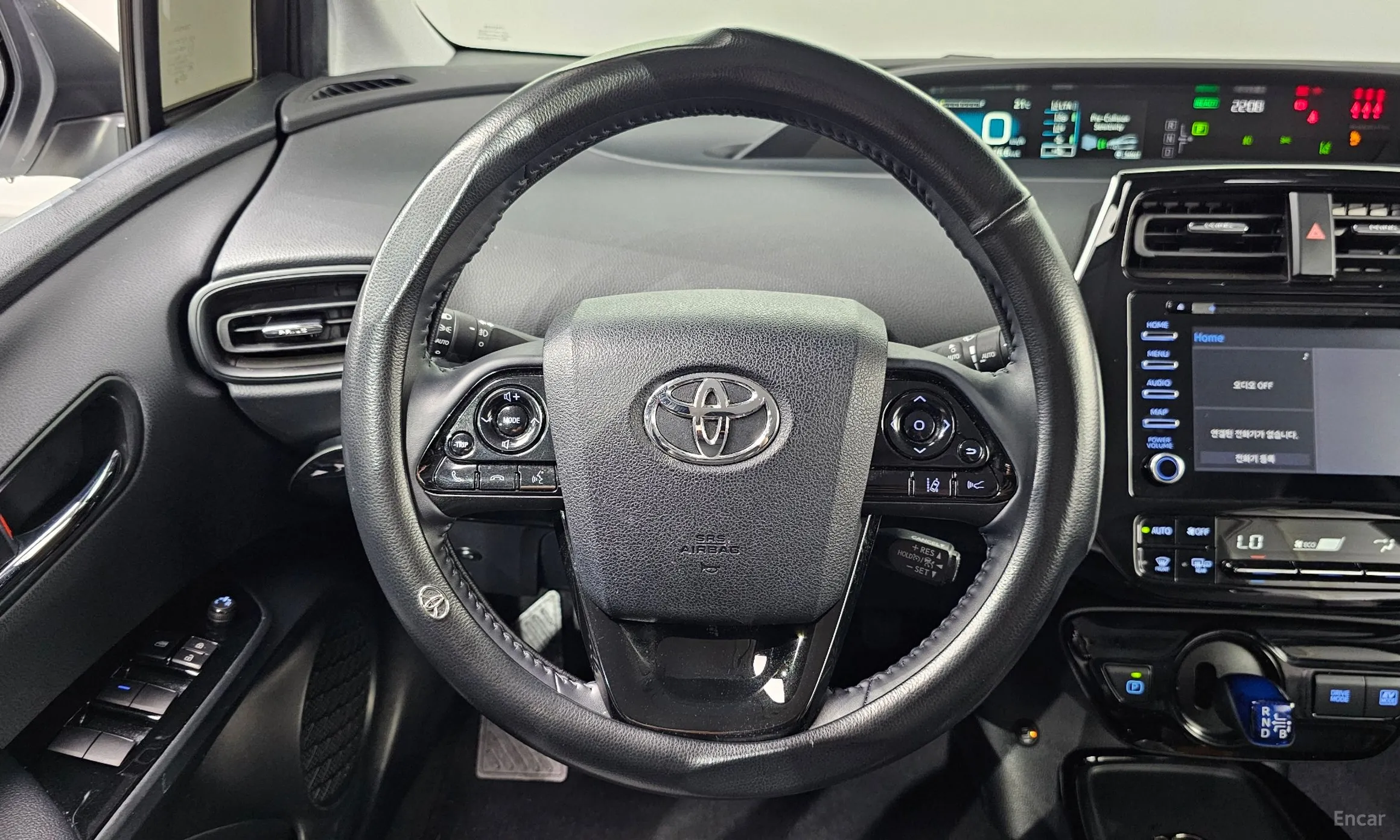 Toyota Prius 4th Generation превью 15