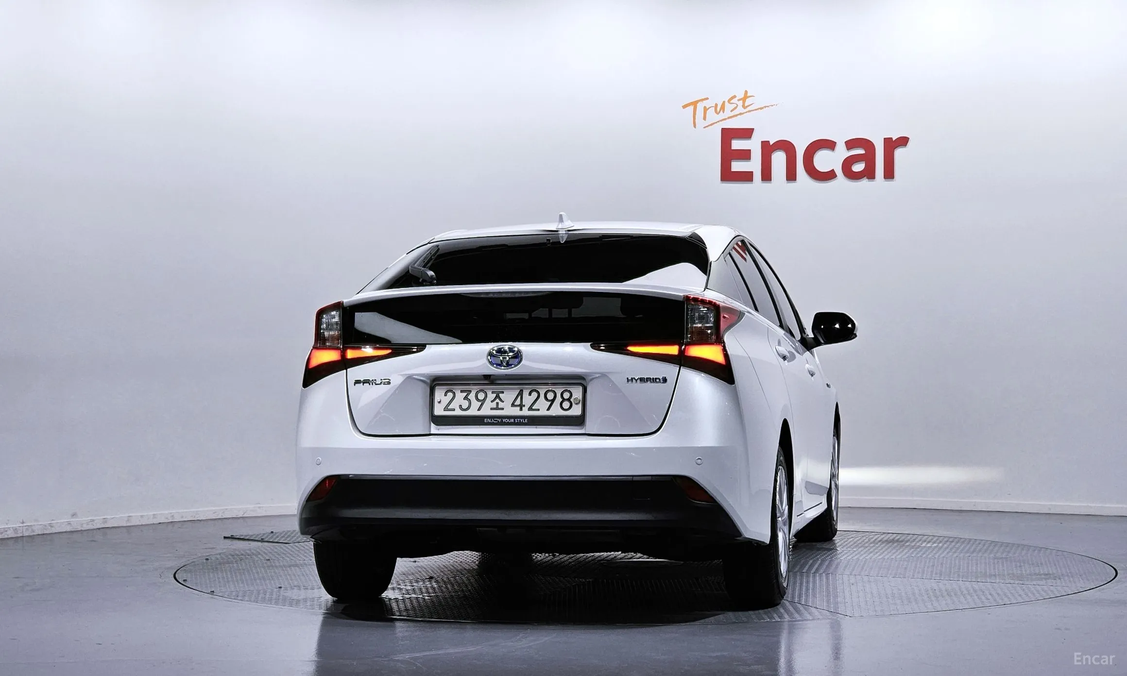 Toyota Prius 4th Generation превью 4