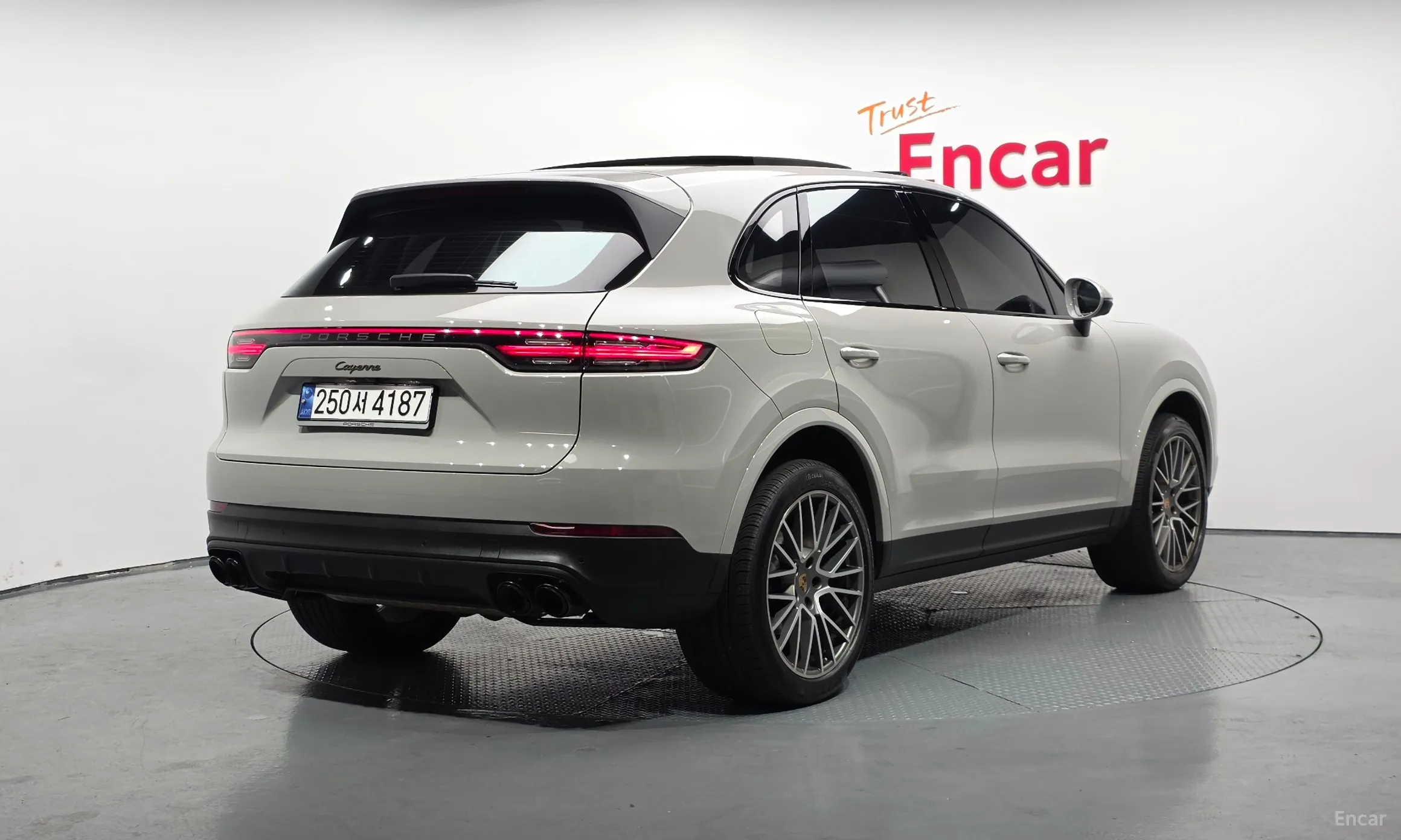 Porsche Cayenne (PO536)