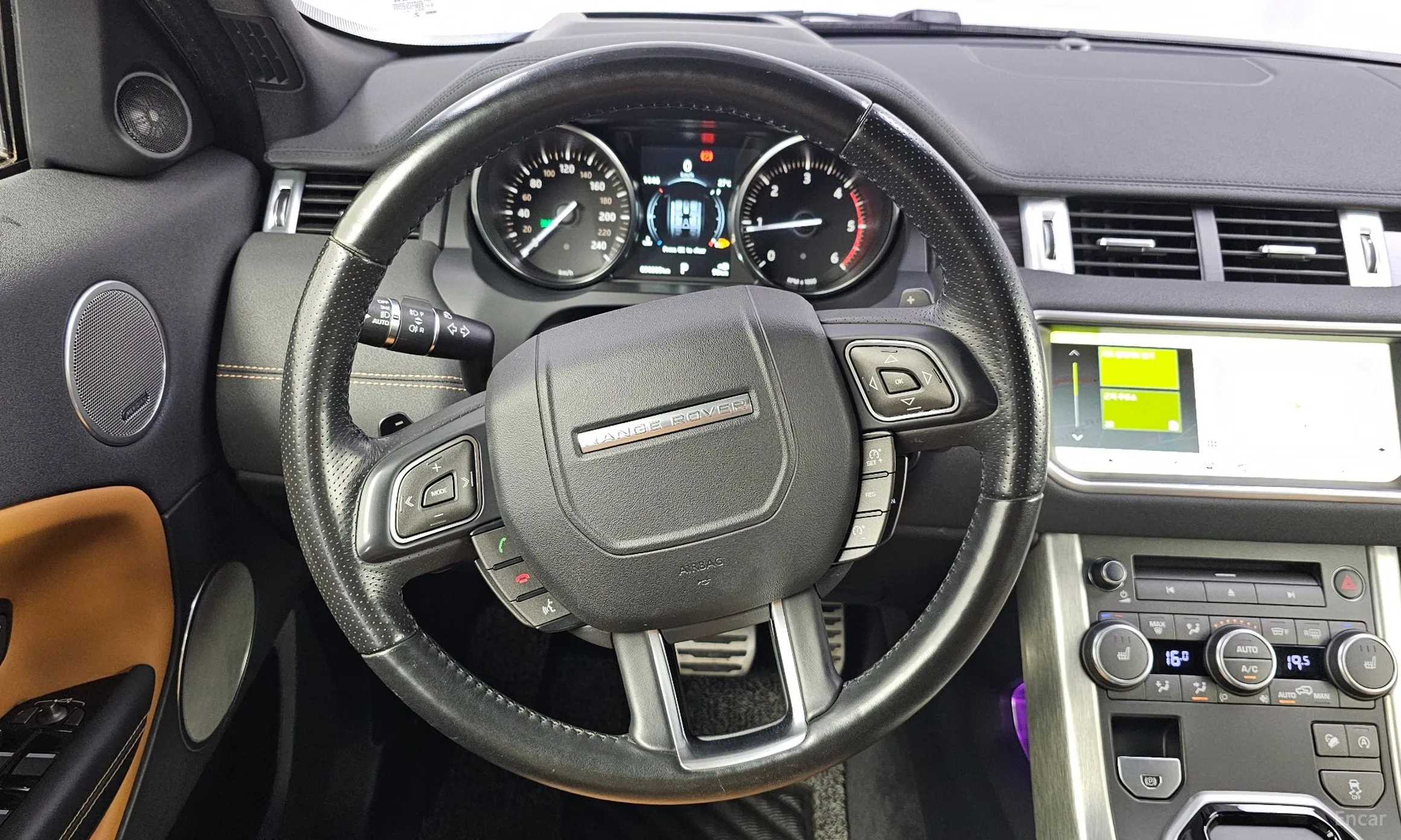 Land Rover Range Rover Evoque превью 13