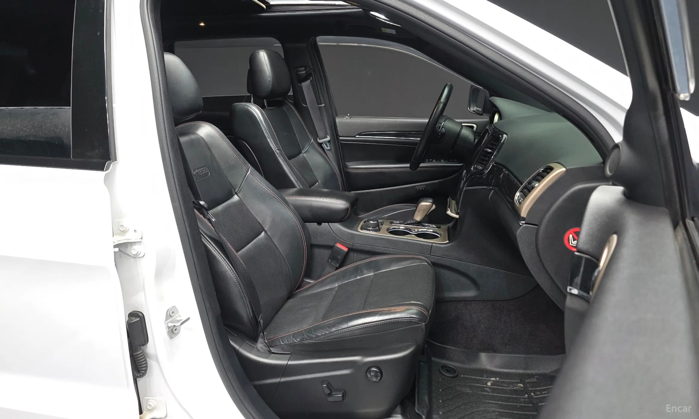 Jeep Grand Cherokee превью 11