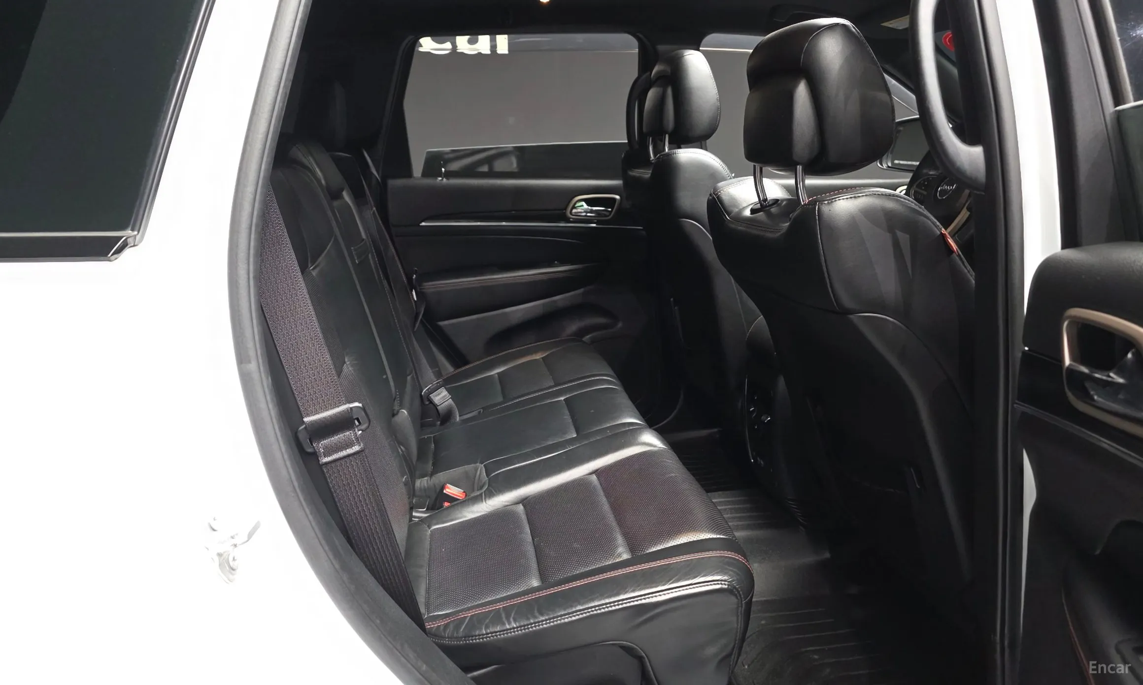Jeep Grand Cherokee превью 12