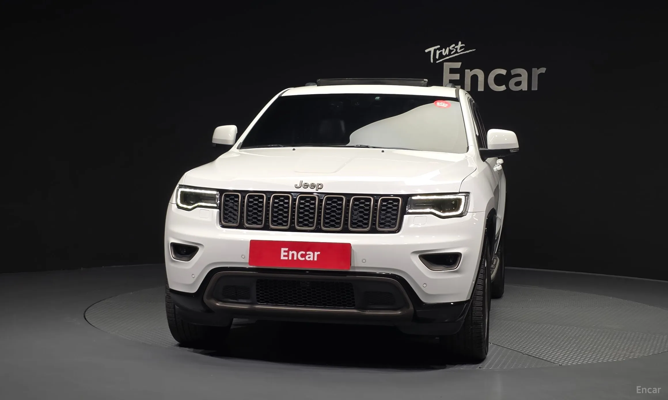 Jeep Grand Cherokee превью 3