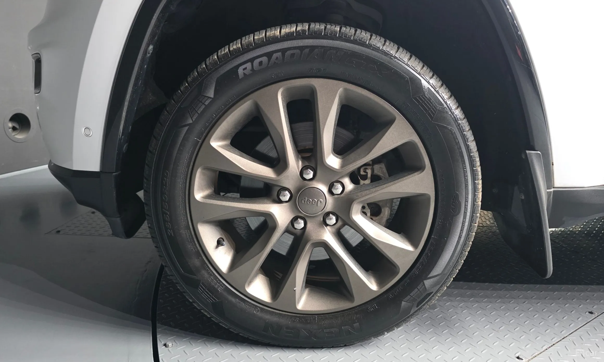 Jeep Grand Cherokee превью 5