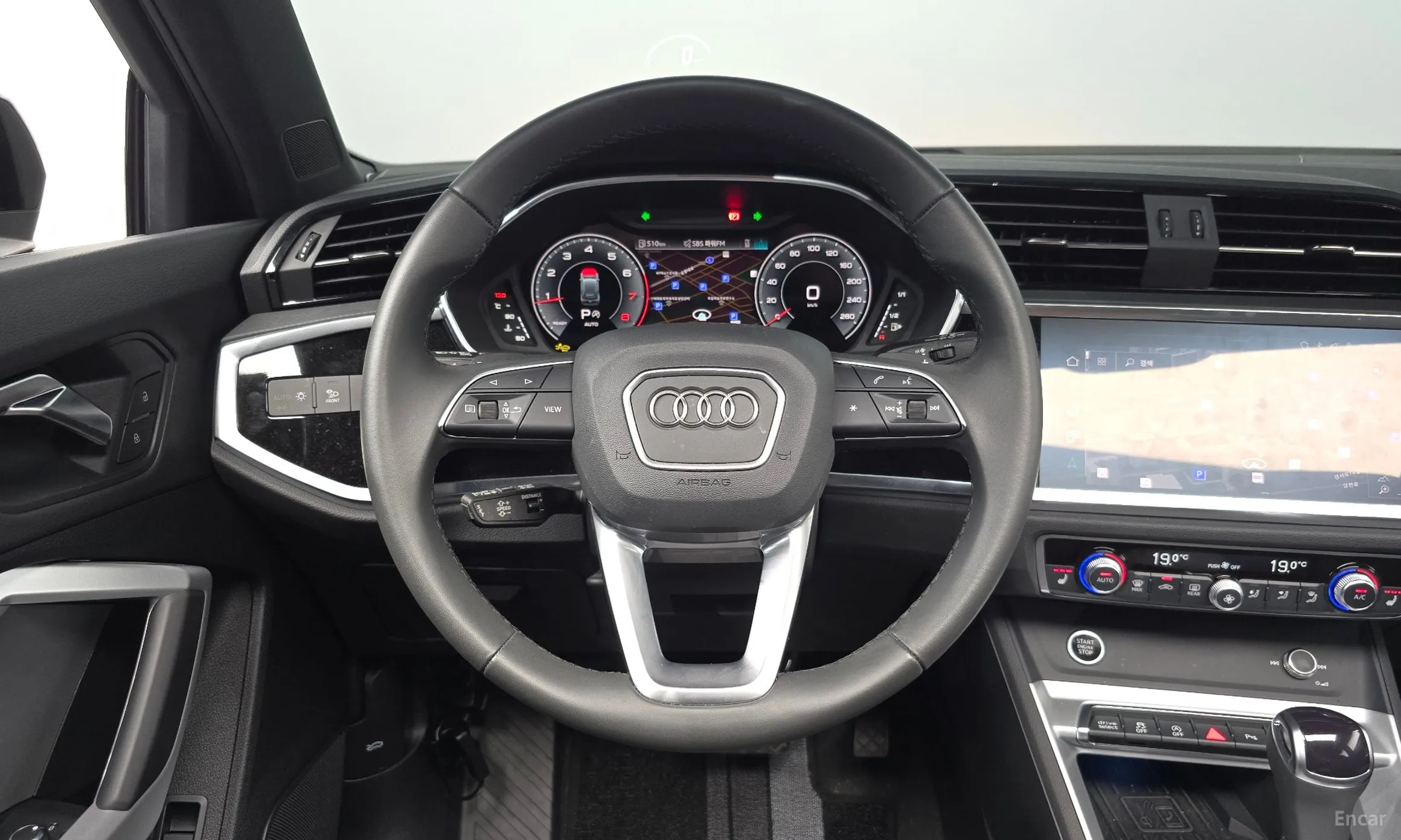 Audi Q3 (F3) превью 13