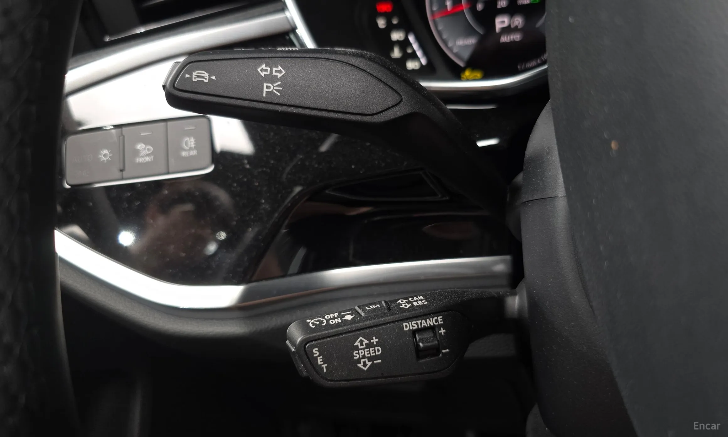 Audi Q3 (F3) превью 19