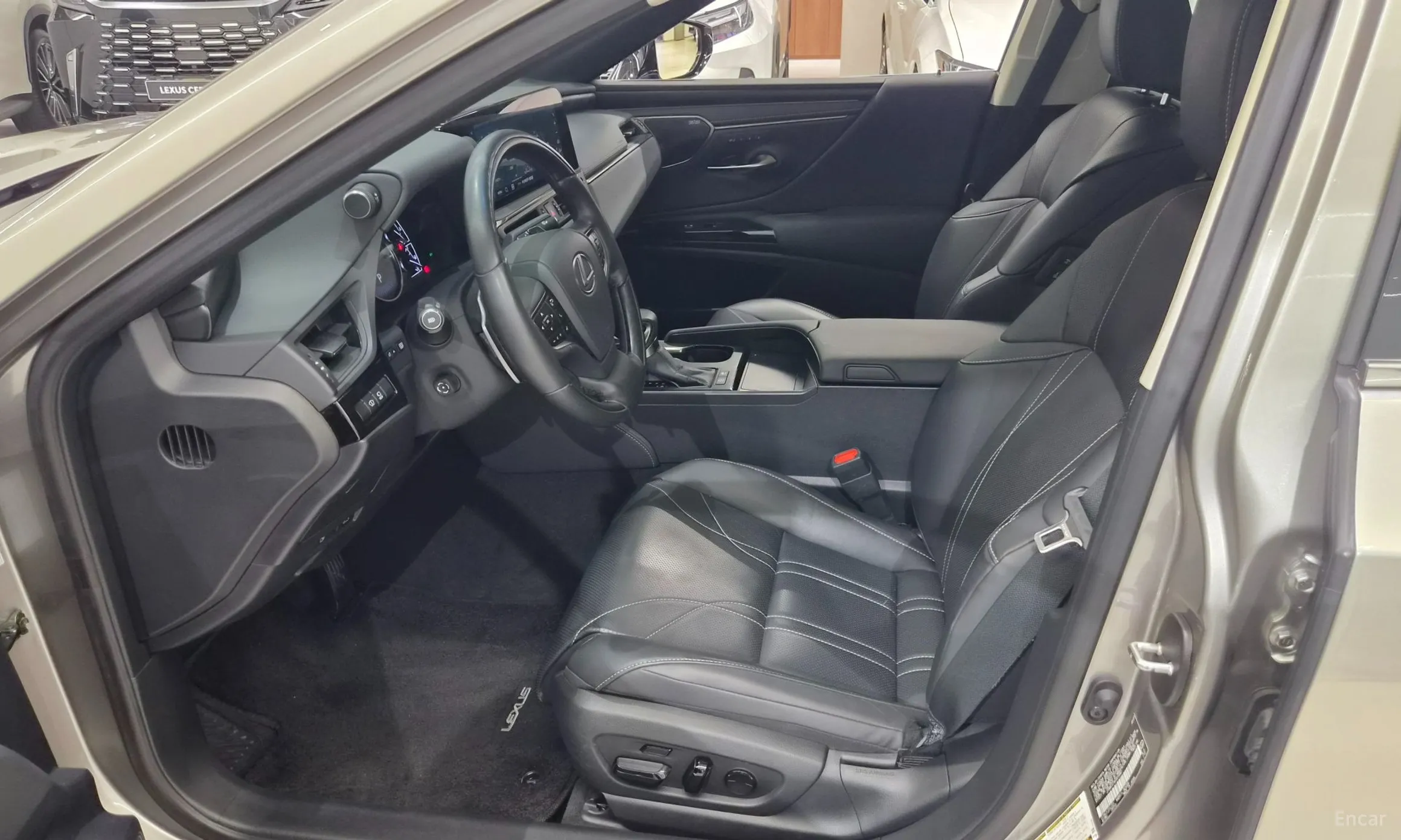 Lexus ES300h 7th Generation превью 10