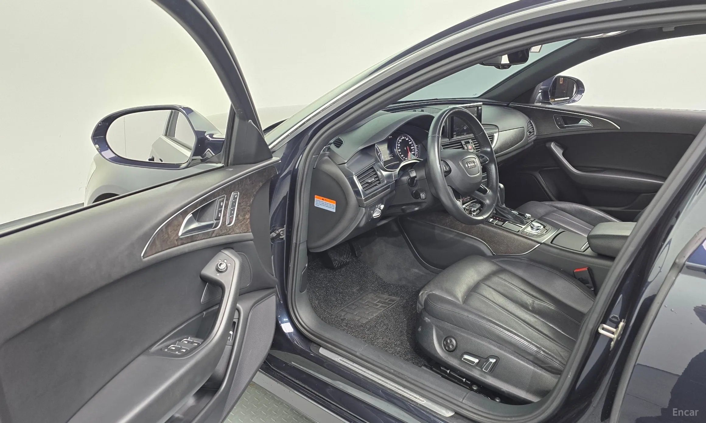 Audi New A6 превью 10