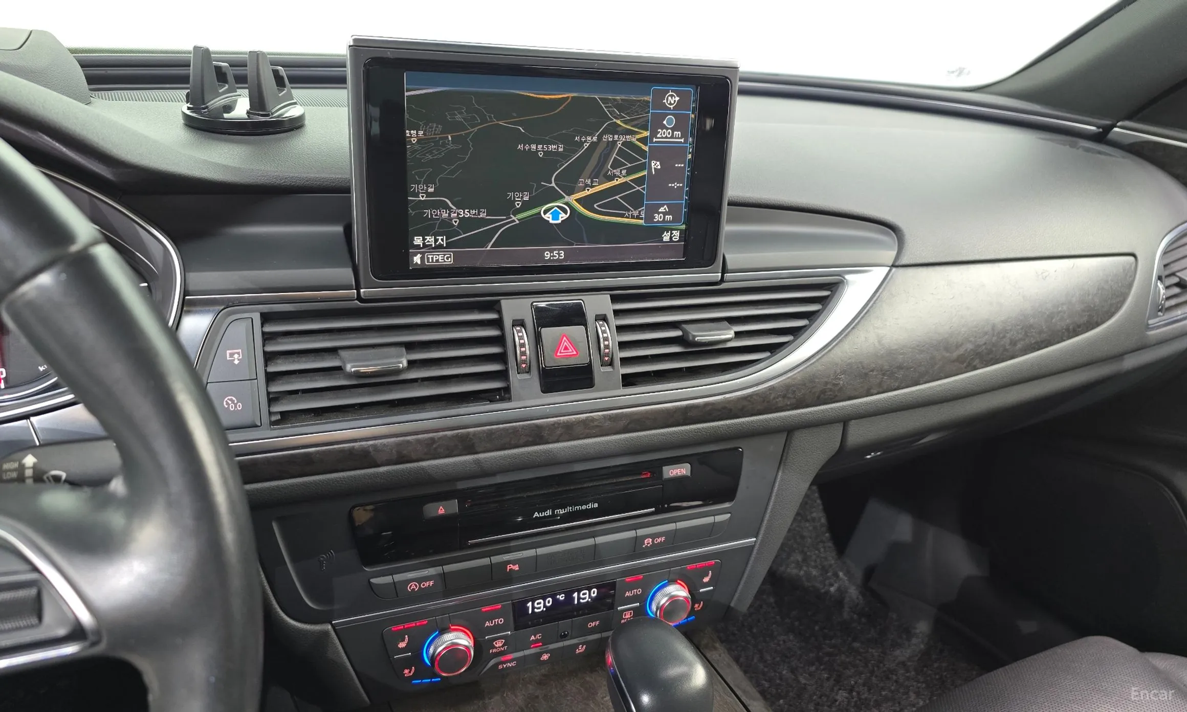 Audi New A6 превью 12