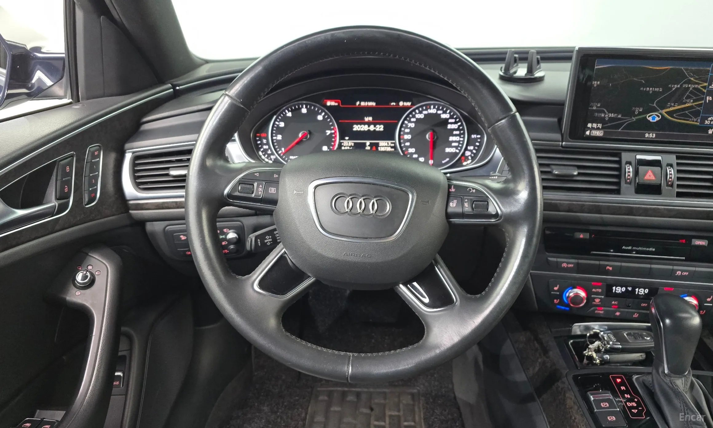 Audi New A6 превью 13