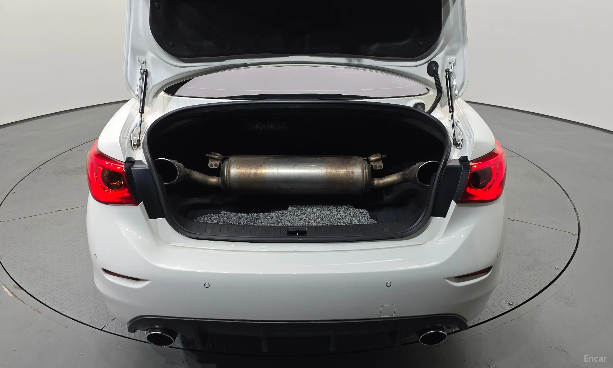Infiniti Q50 превью 16
