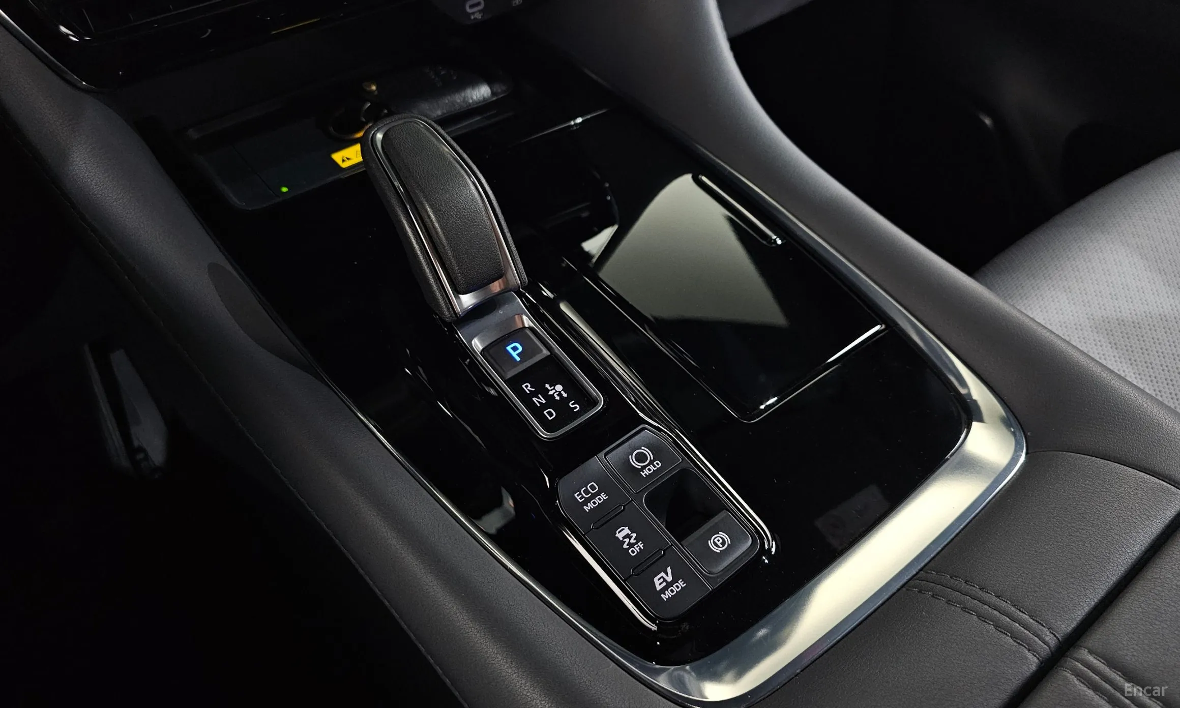 Toyota Alphard 4th Generation превью 9
