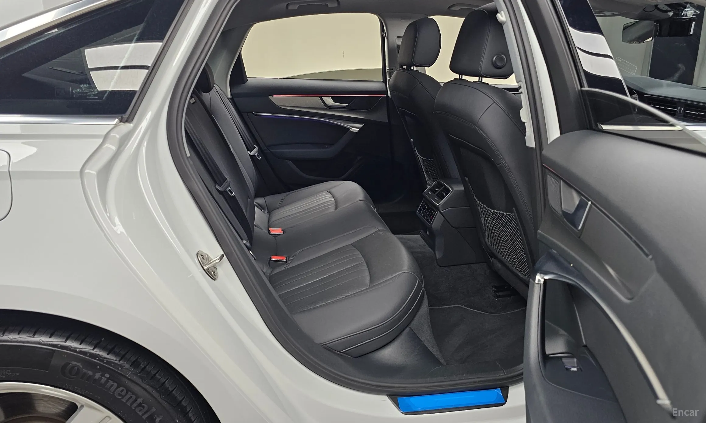 Audi A6 (C8) превью 11