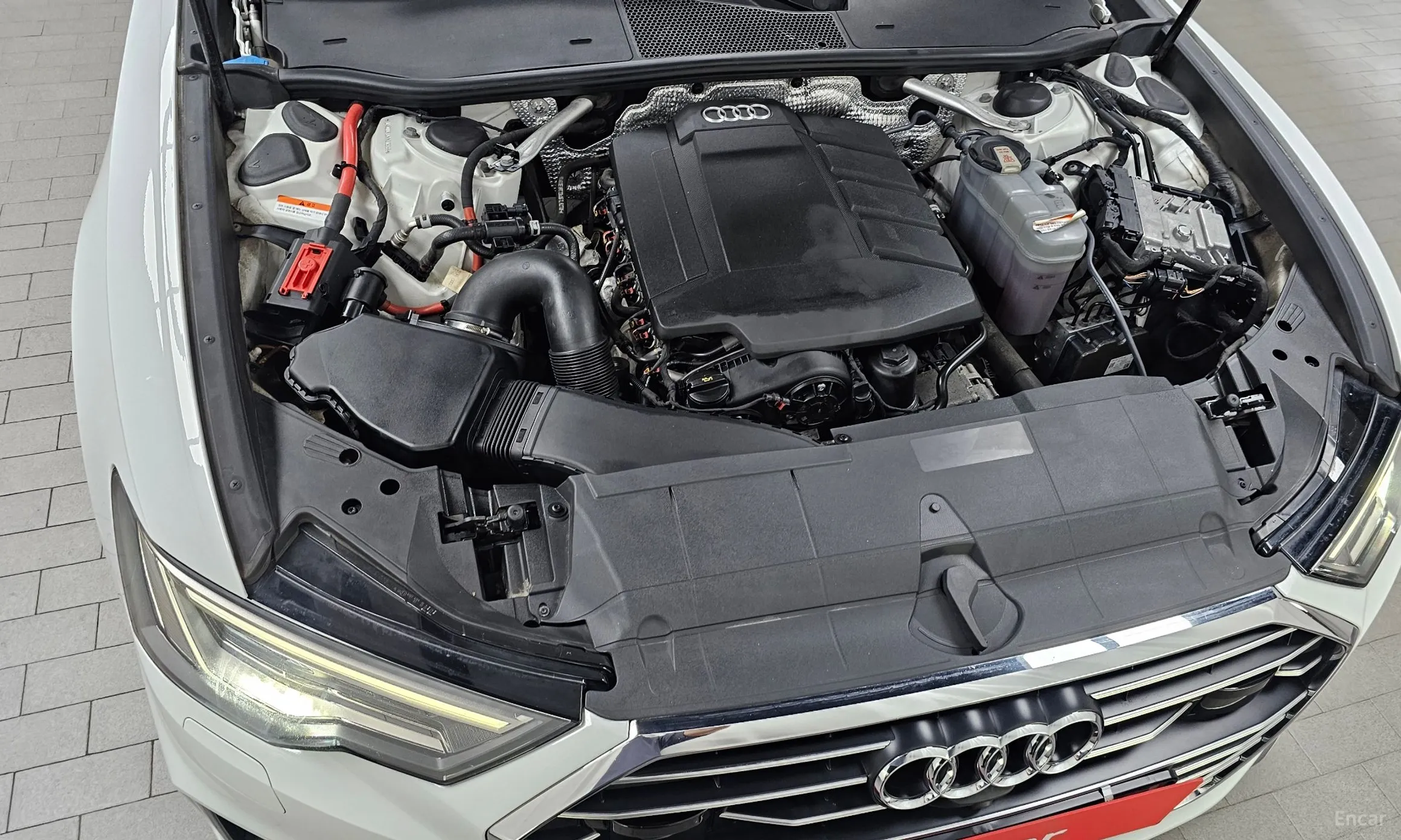 Audi A6 (C8) превью 6