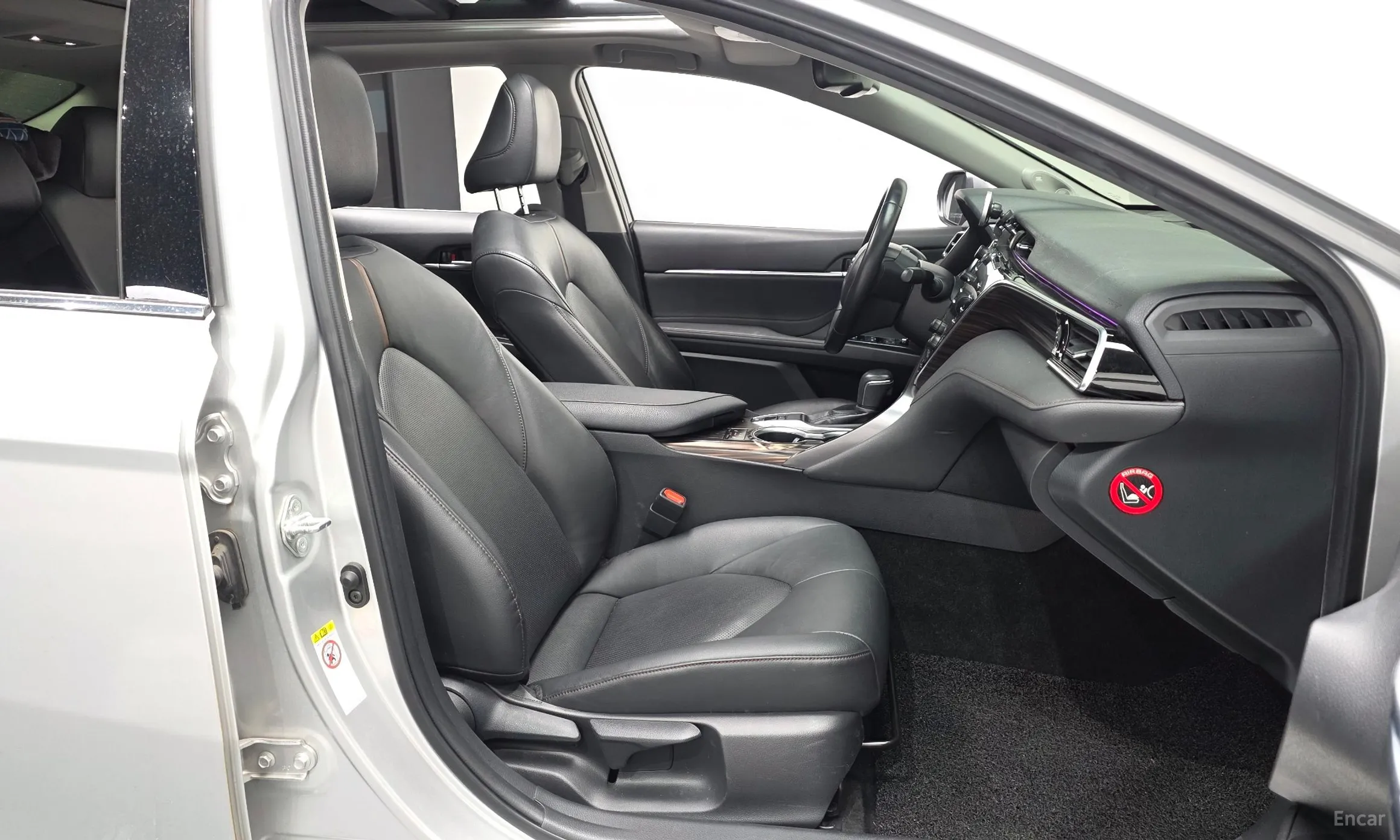 Toyota Camry (XV70) превью 11