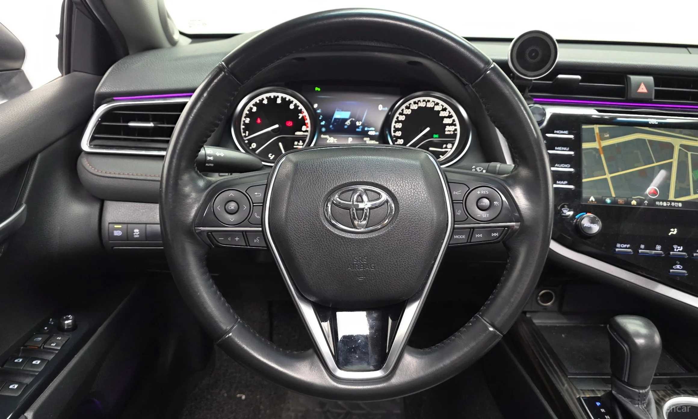 Toyota Camry (XV70) превью 13