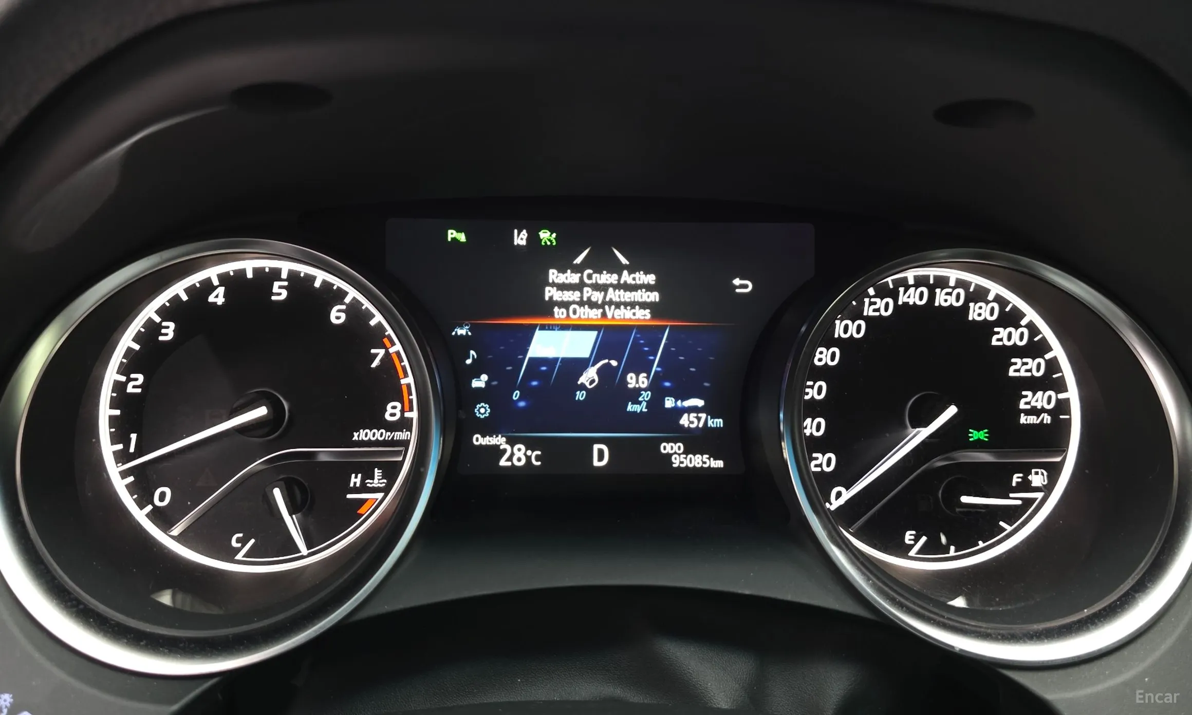 Toyota Camry (XV70) превью 8