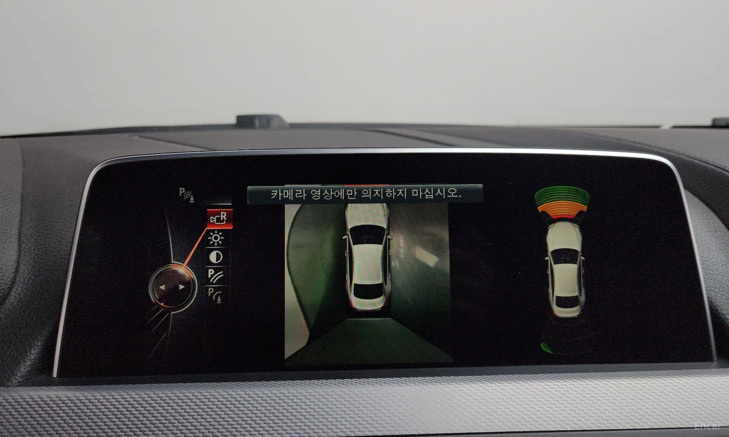 BMW 6 Series (F12) превью 14