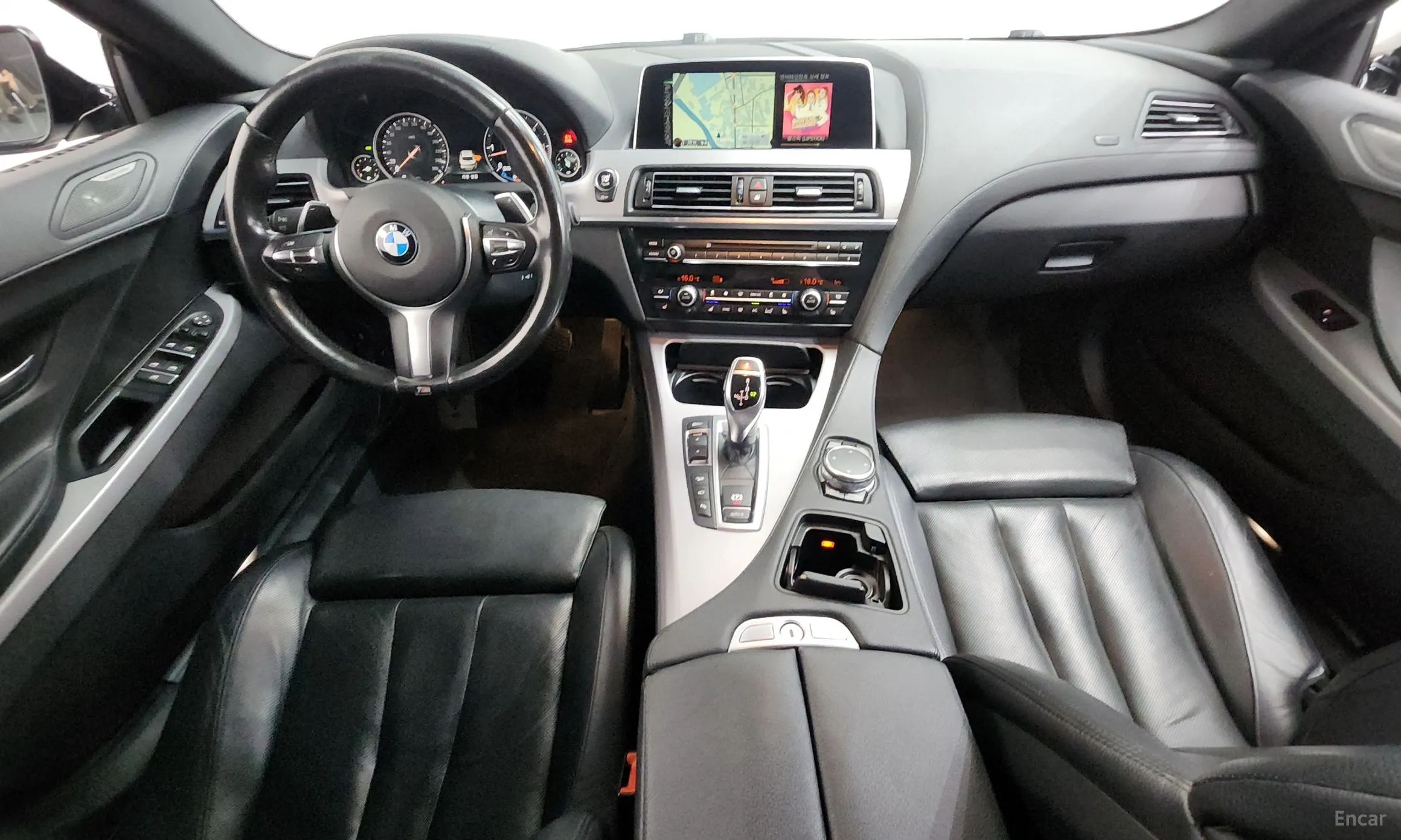 BMW 6 Series (F12) превью 7