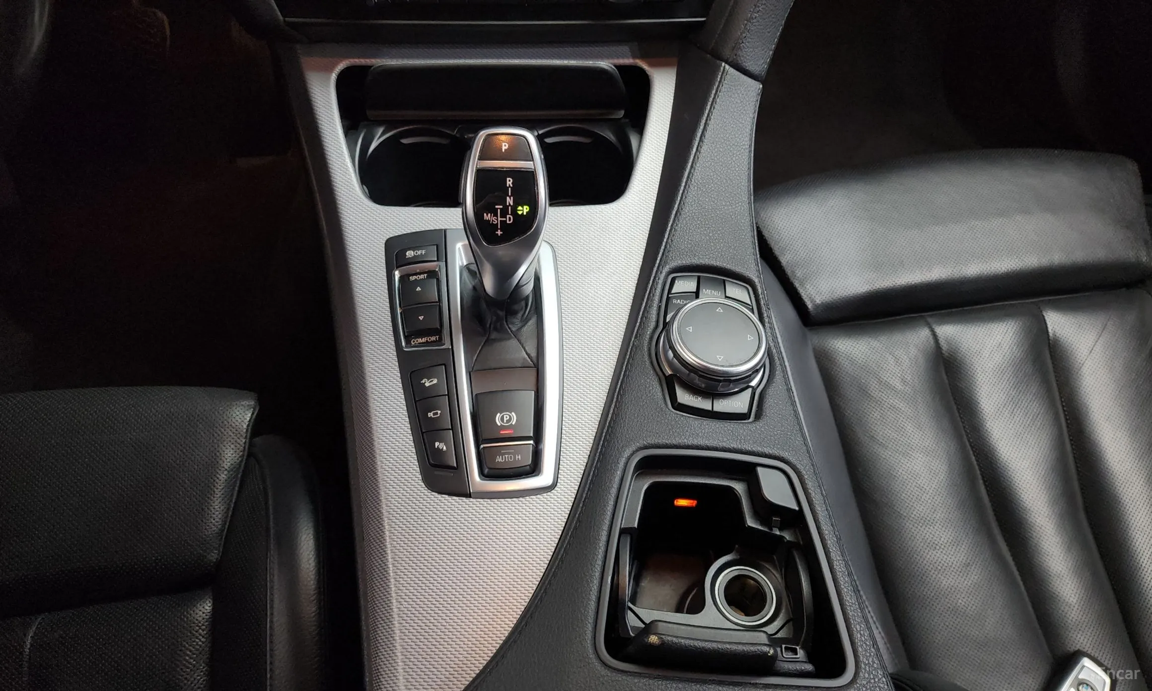 BMW 6 Series (F12) превью 9