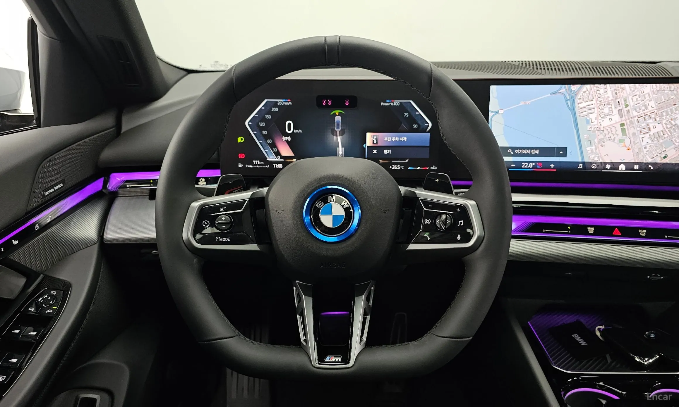 BMW 5 Series (G60) превью 13