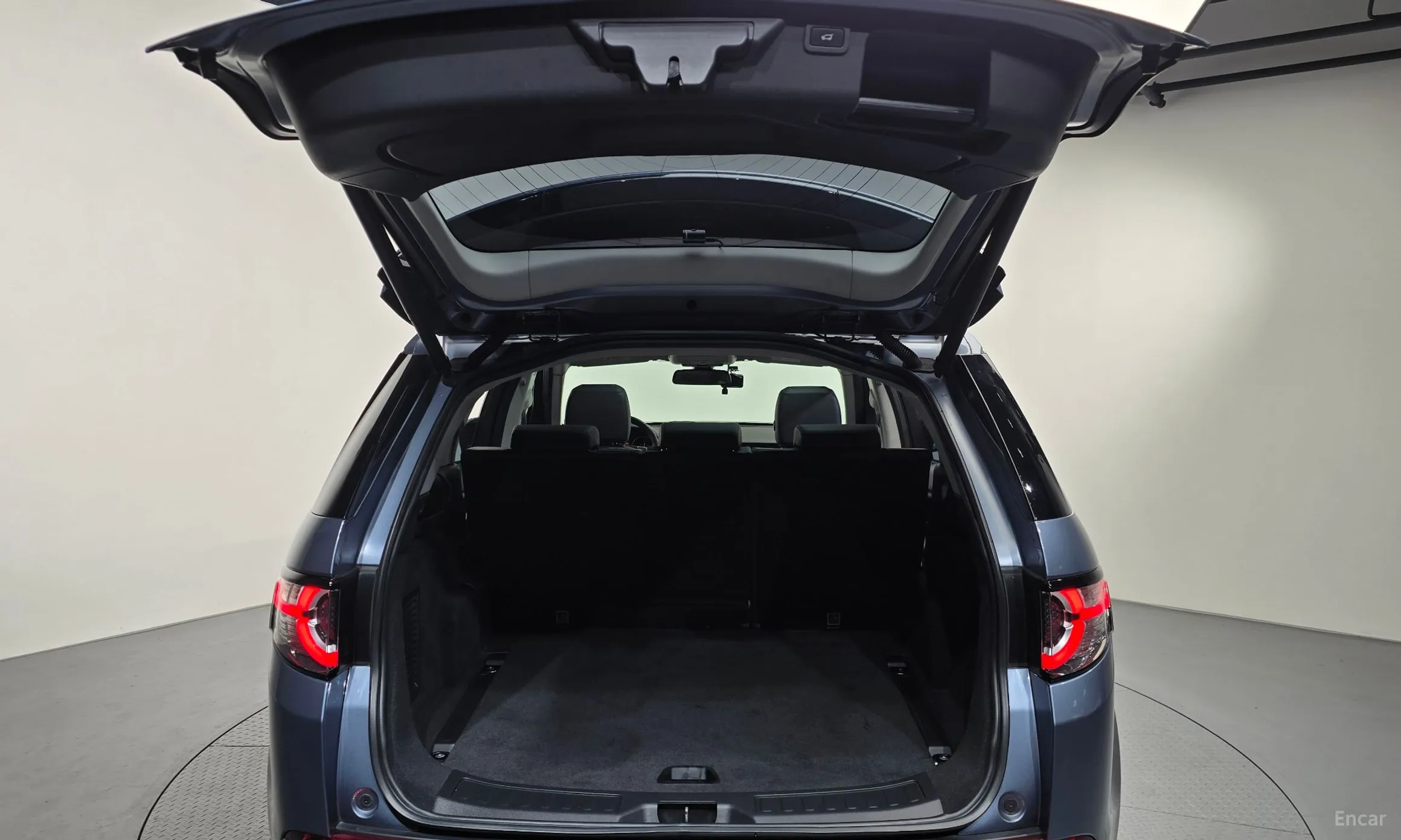 Land Rover Discovery Sports превью 19
