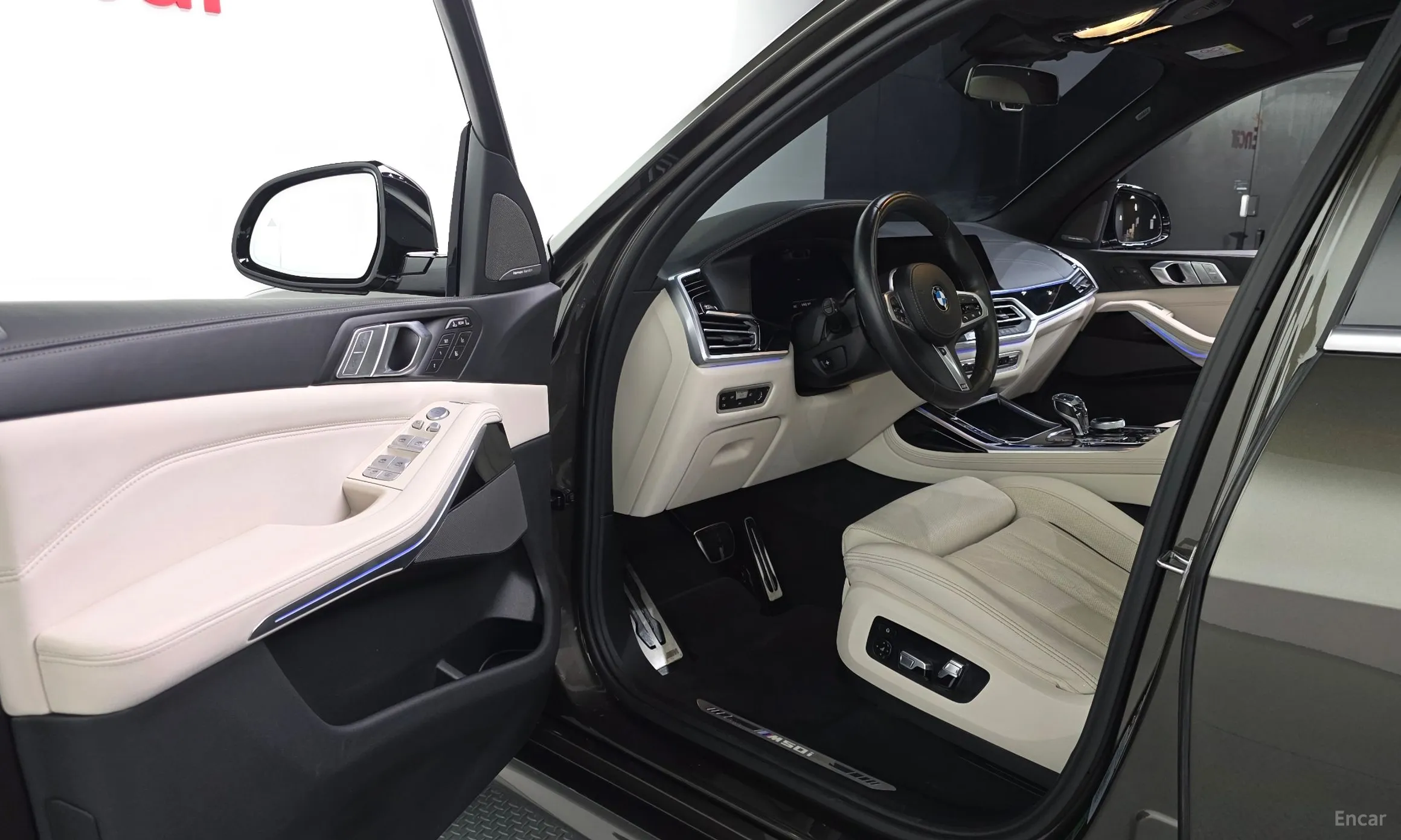 BMW X7 (G07) превью 10