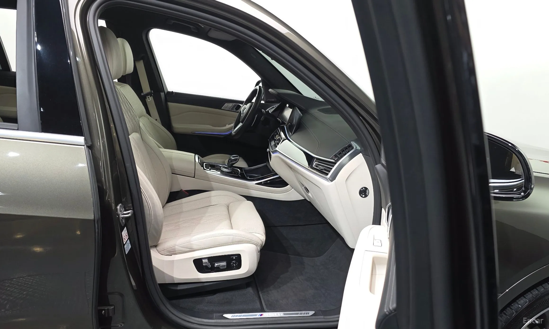 BMW X7 (G07) превью 11