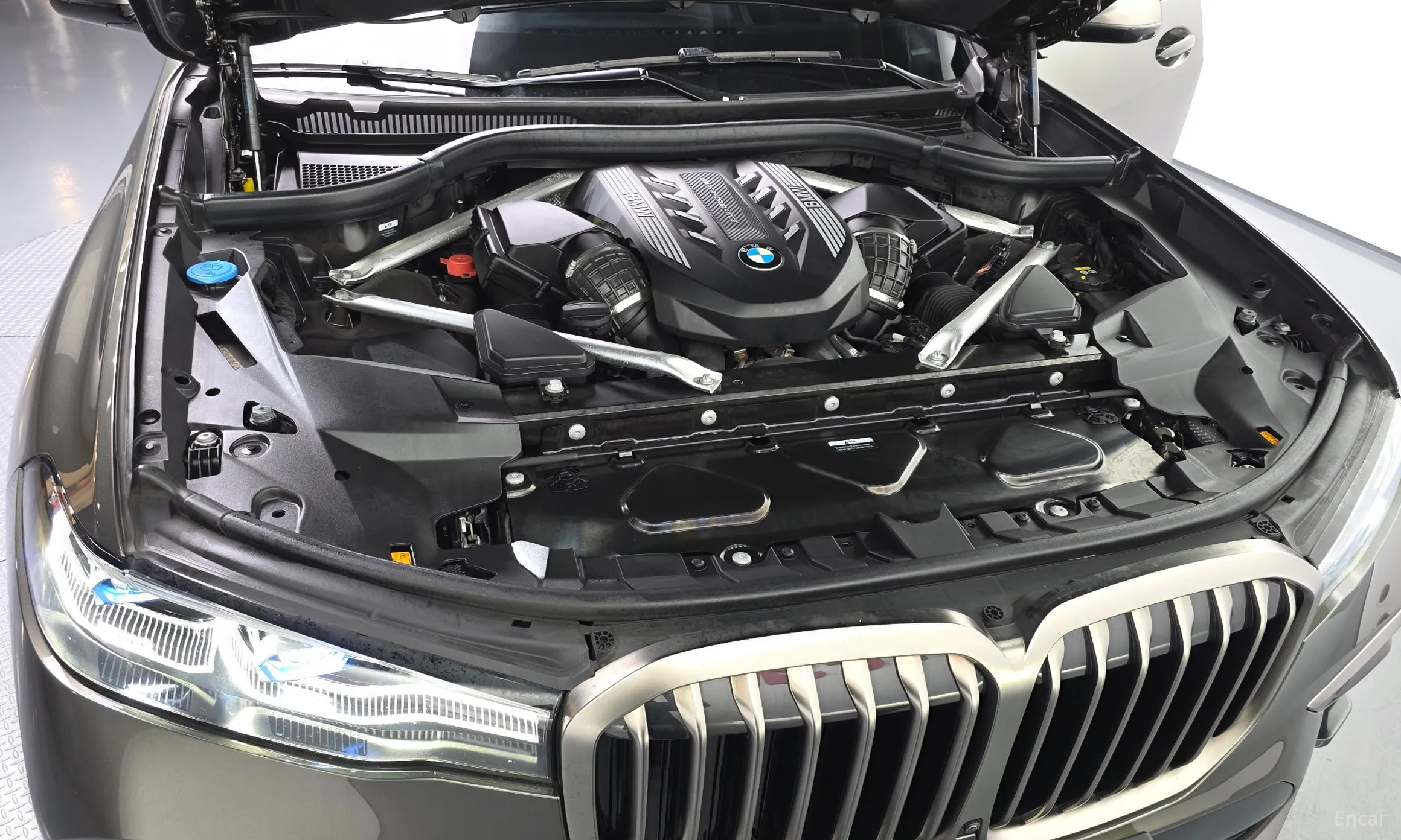 BMW X7 (G07) превью 6