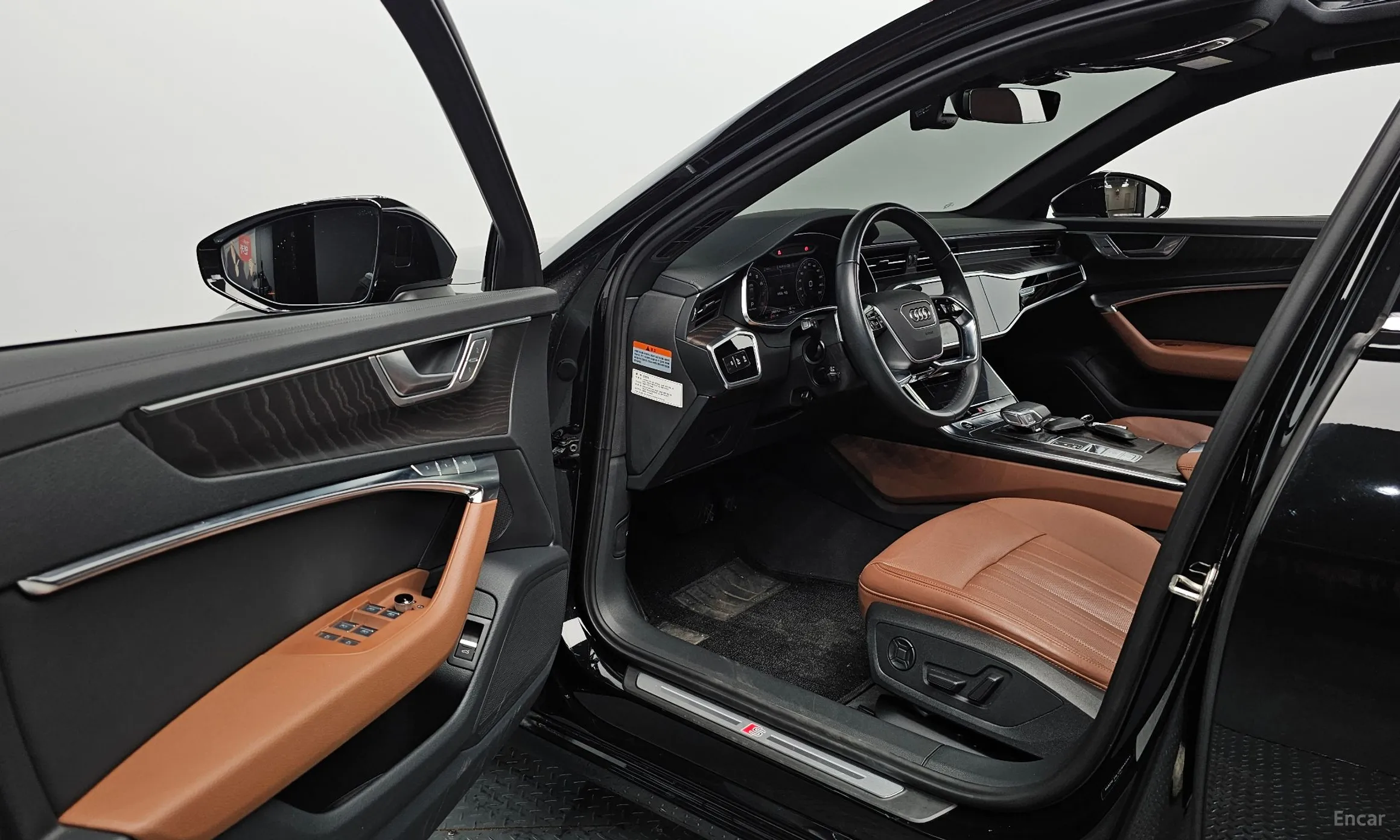Audi A6 (C8) превью 10