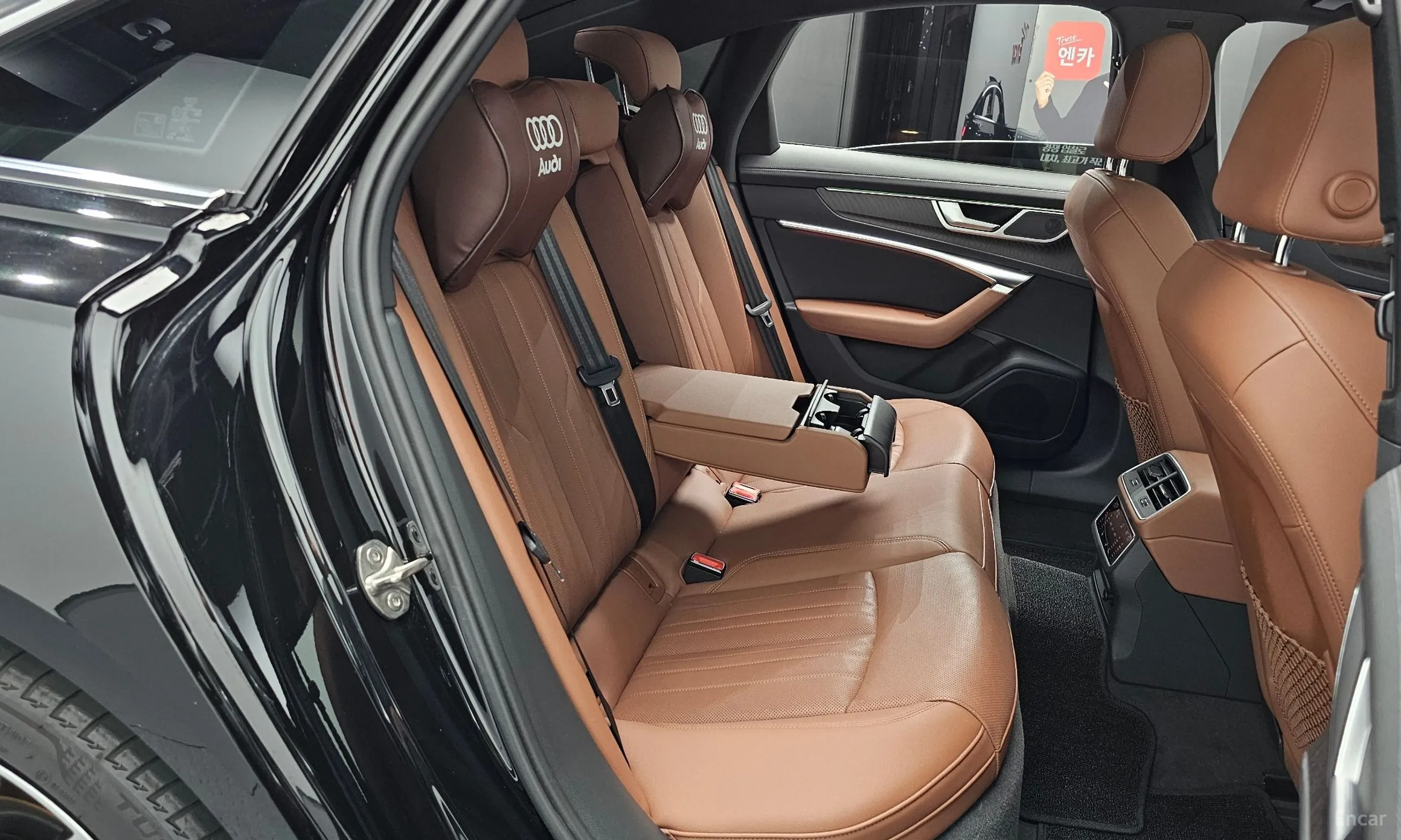 Audi A6 (C8) превью 11