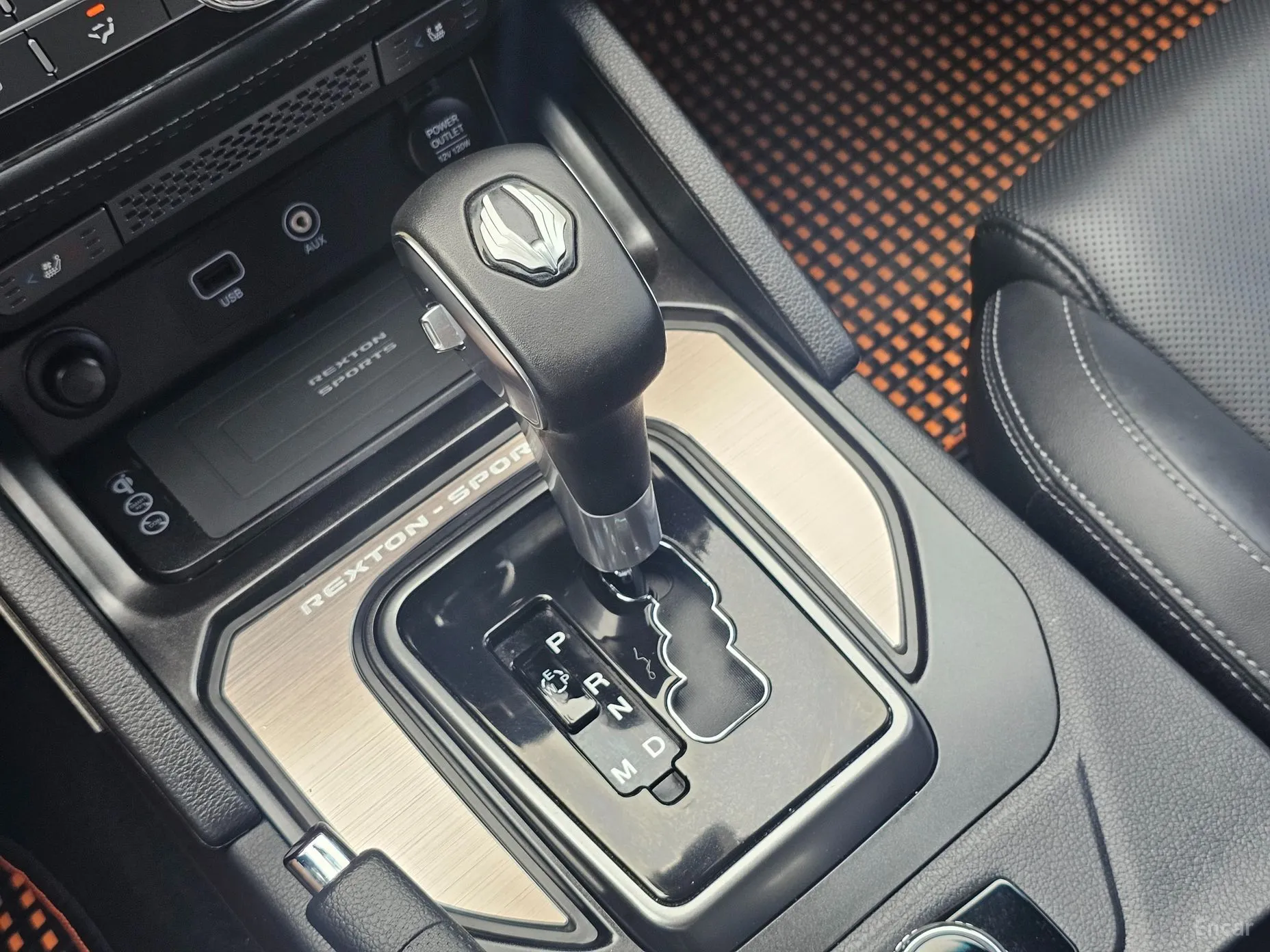KG Mobility (SsangYong) Rexton Sports Khan превью 9