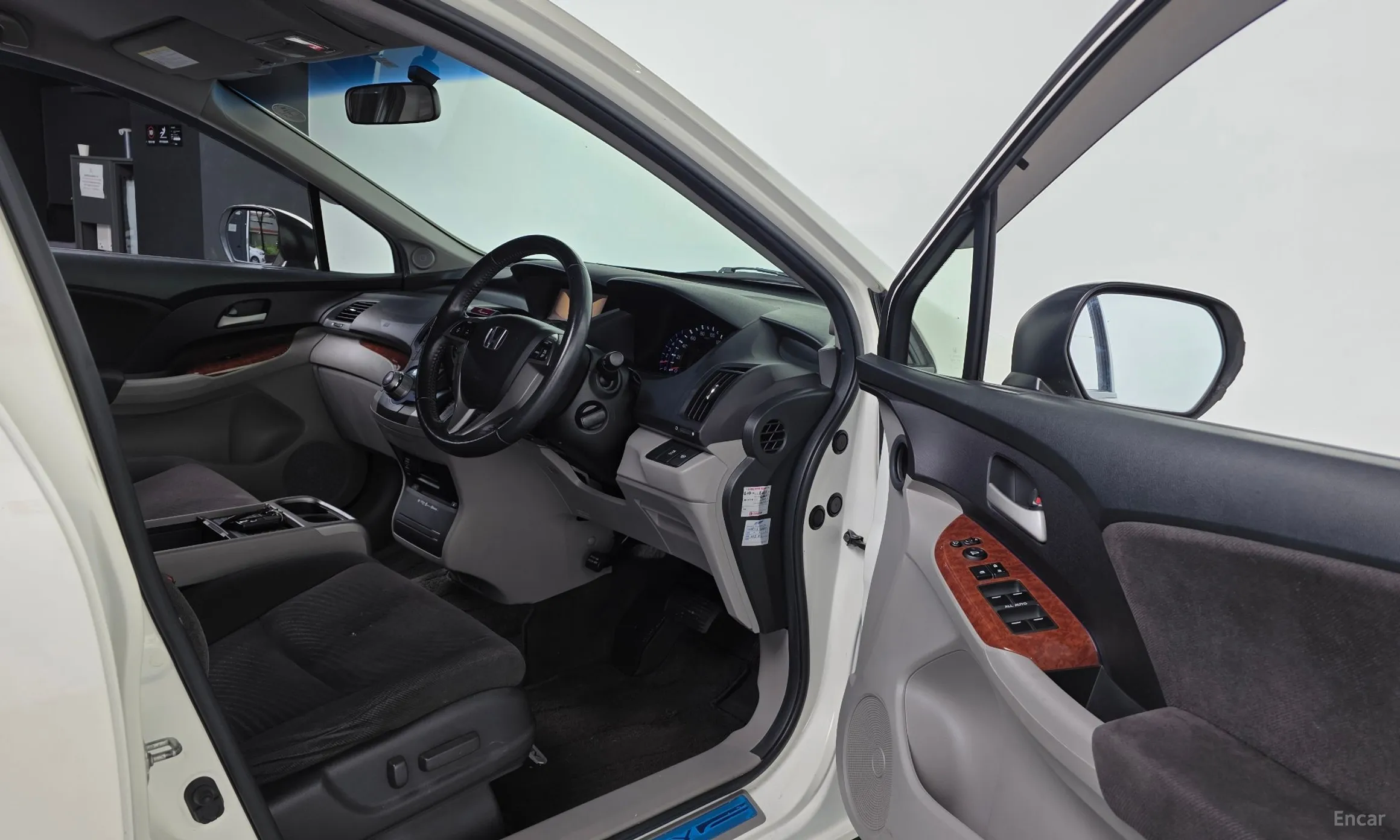 Honda Odyssey превью 10
