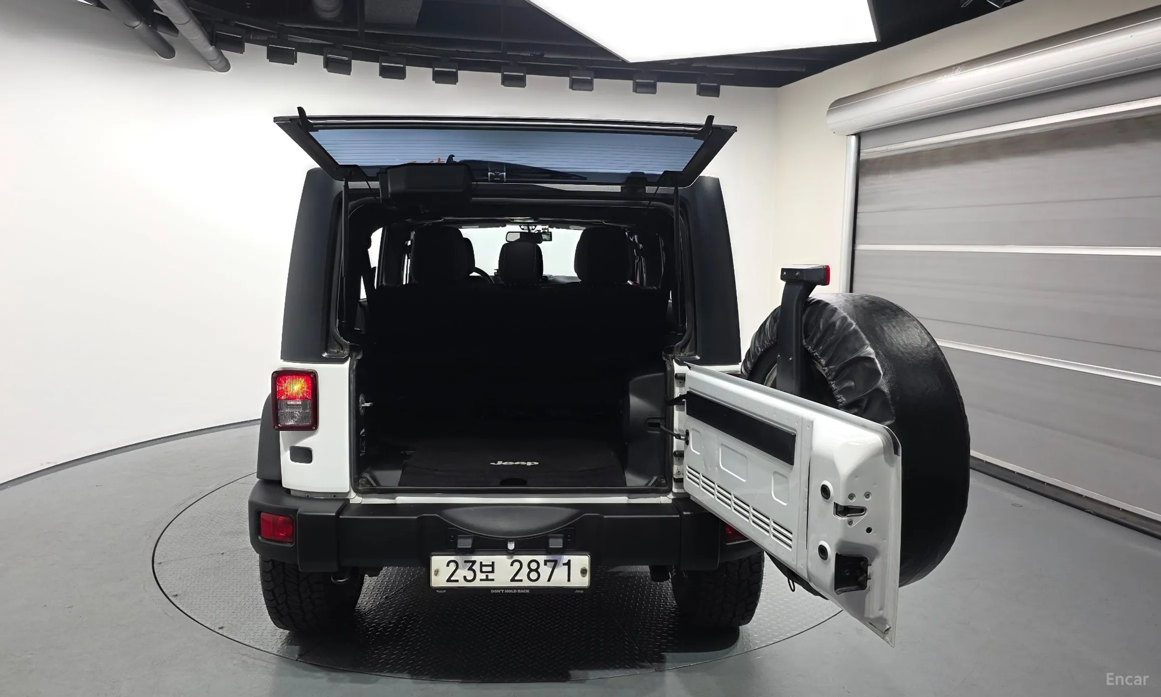Jeep Wrangler (JK) превью 20