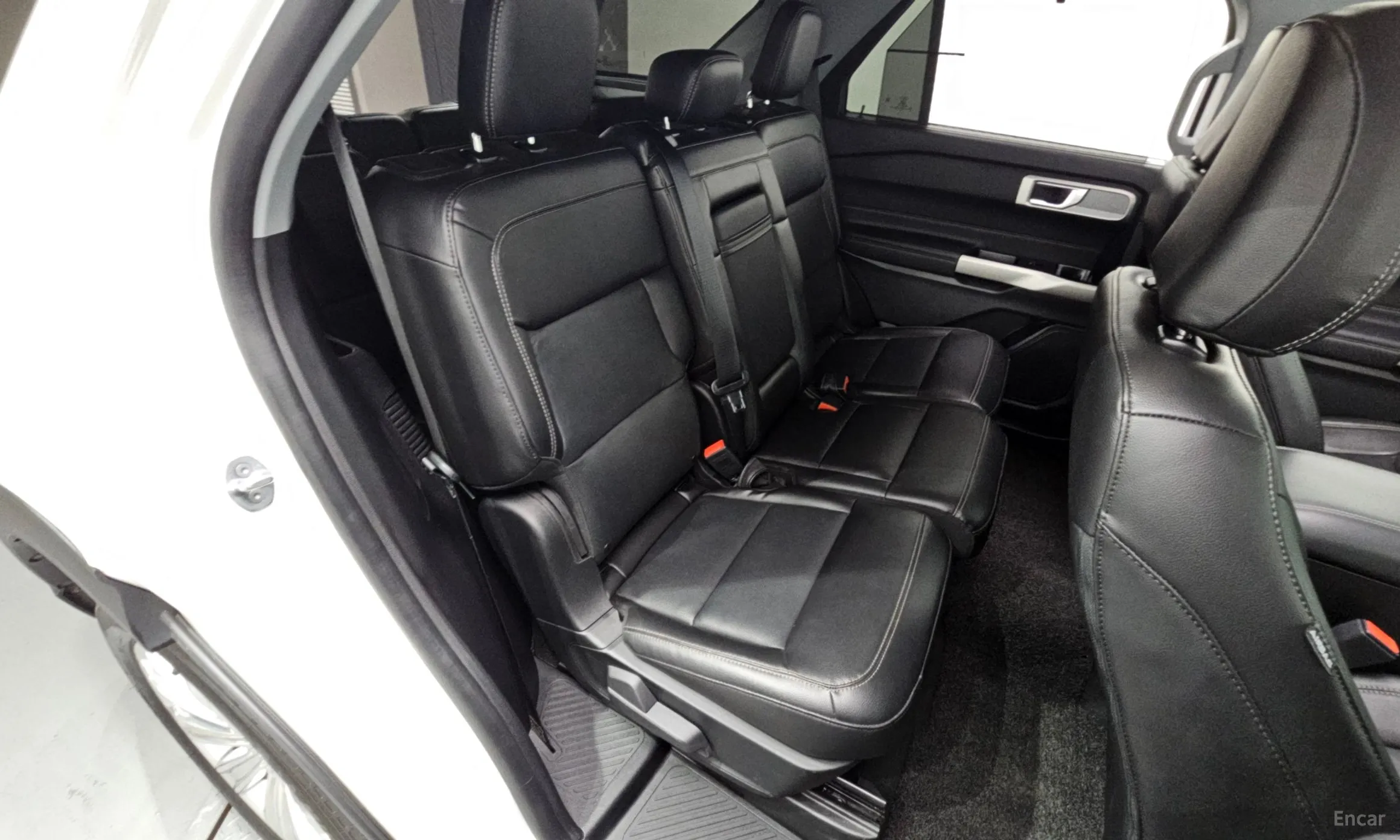 Ford Explorer 6th Generation превью 12