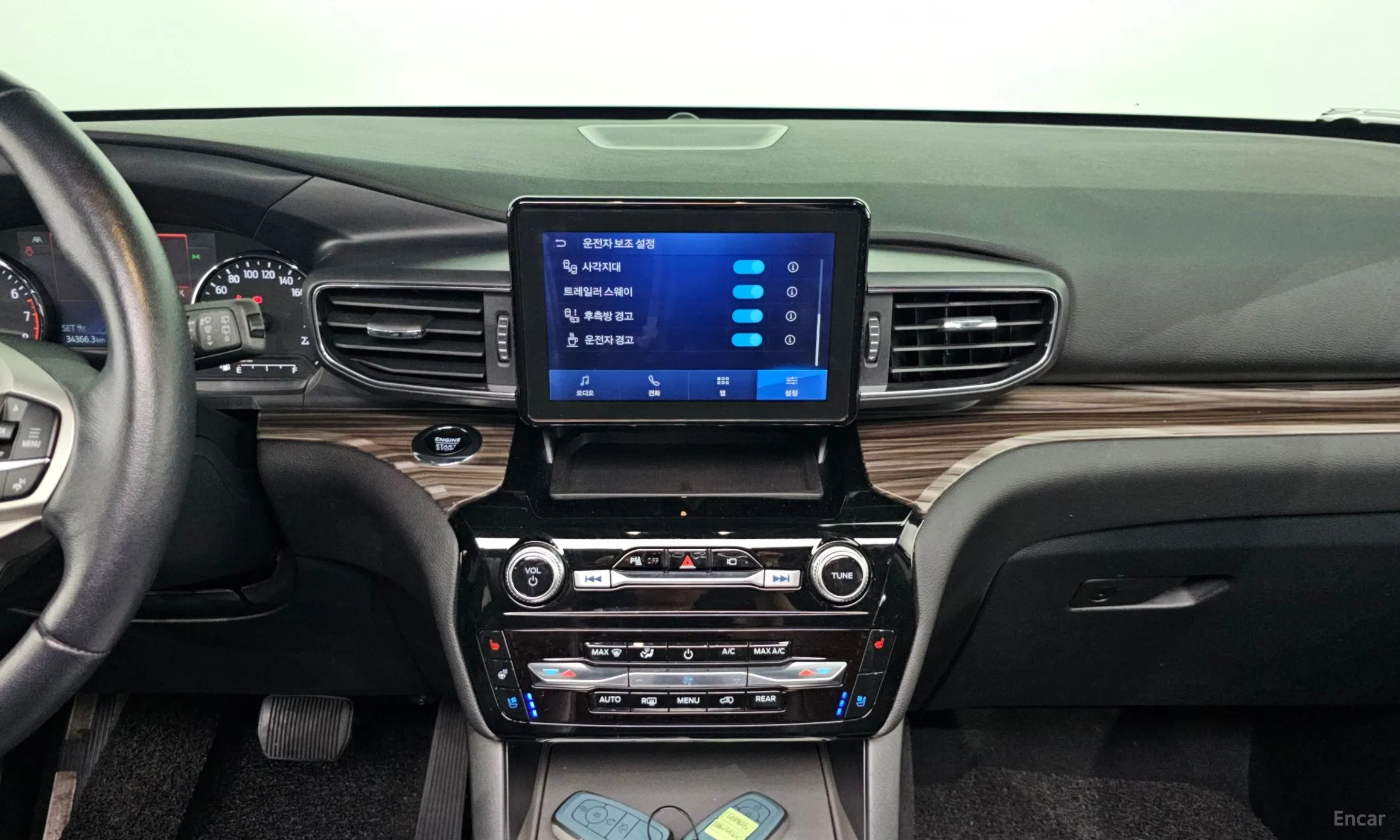 Ford Explorer 6th Generation превью 13