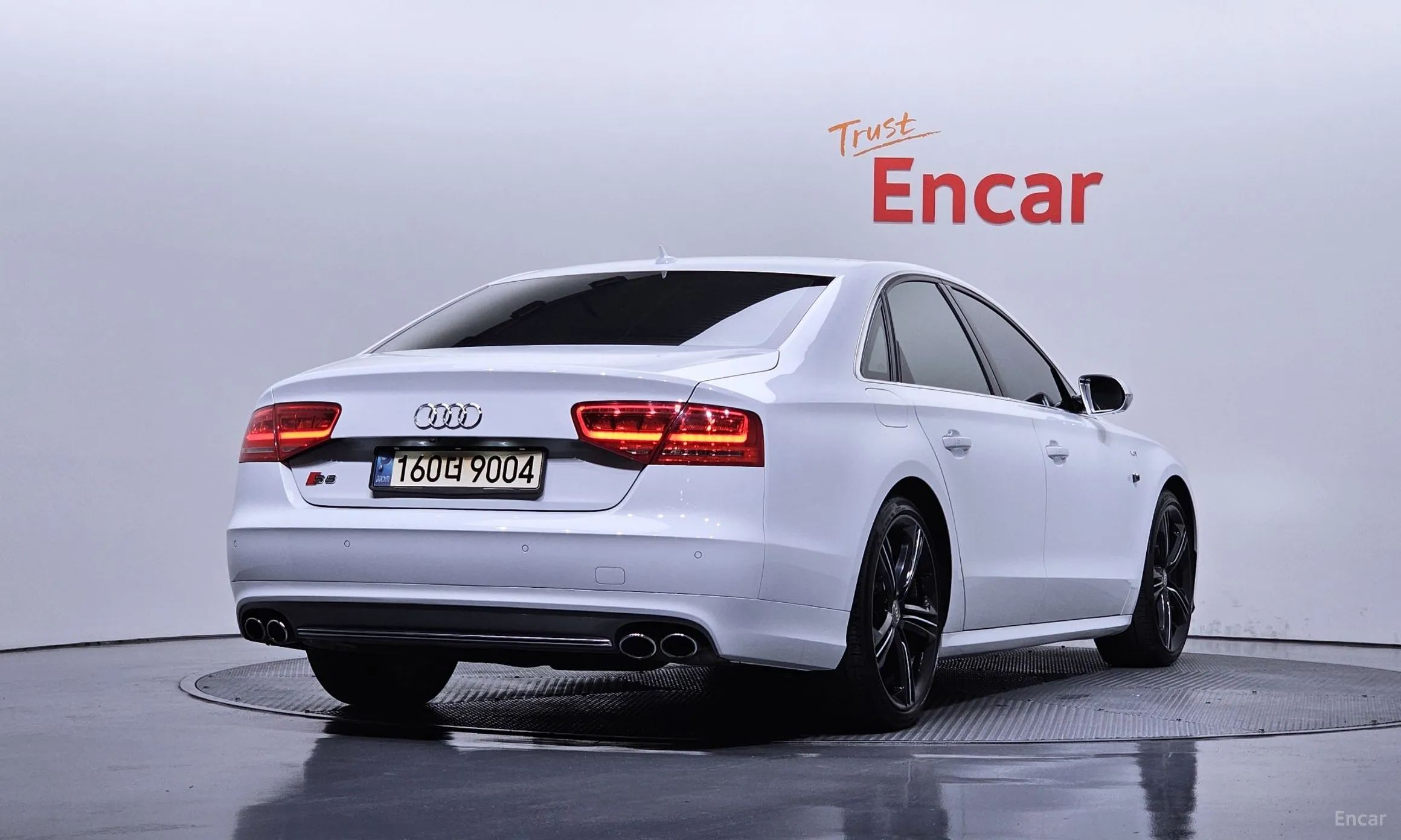 Audi S8