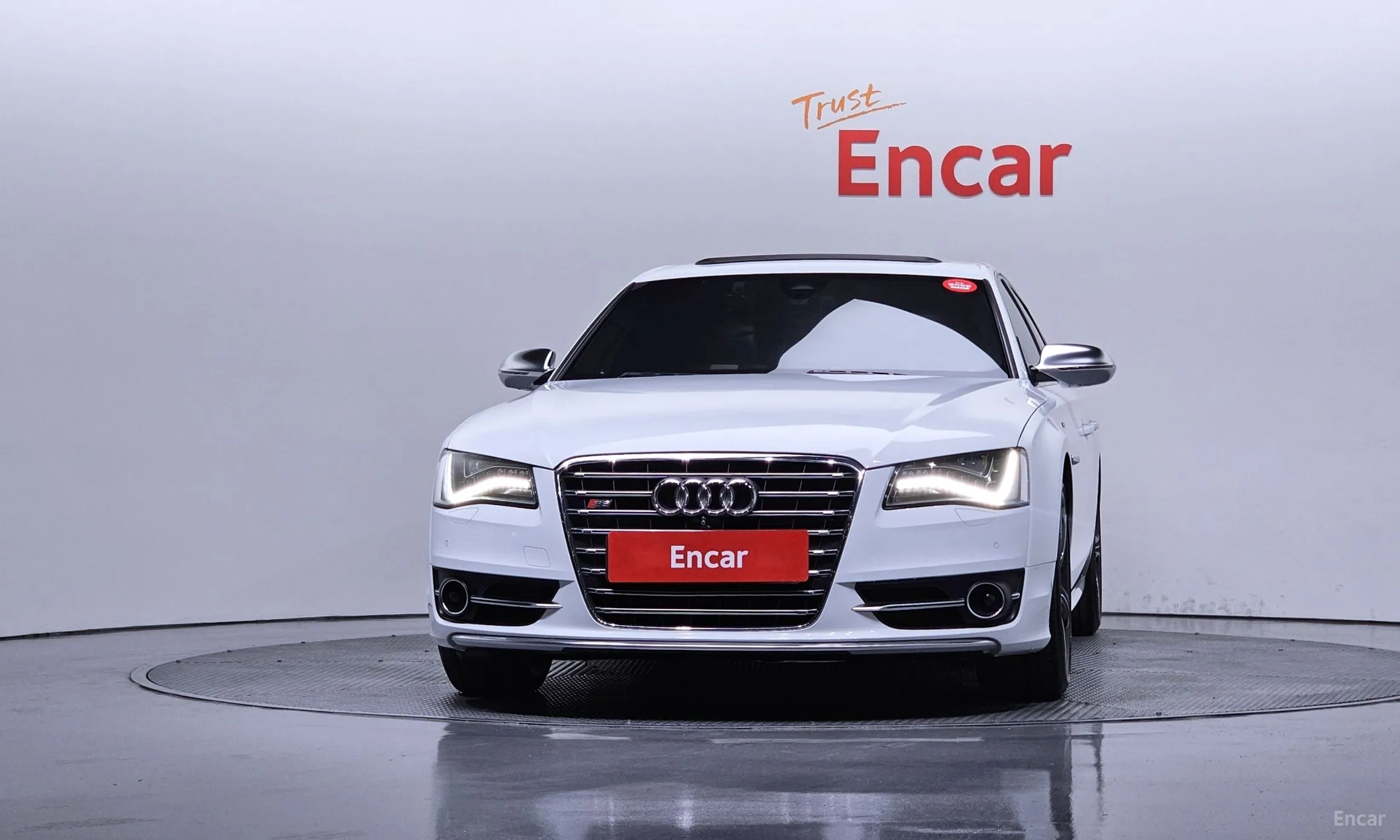 Audi S8 превью 3