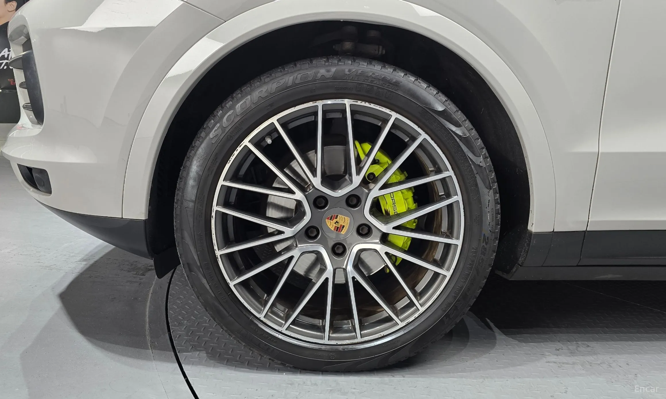 Porsche Cayenne (PO536) превью 5